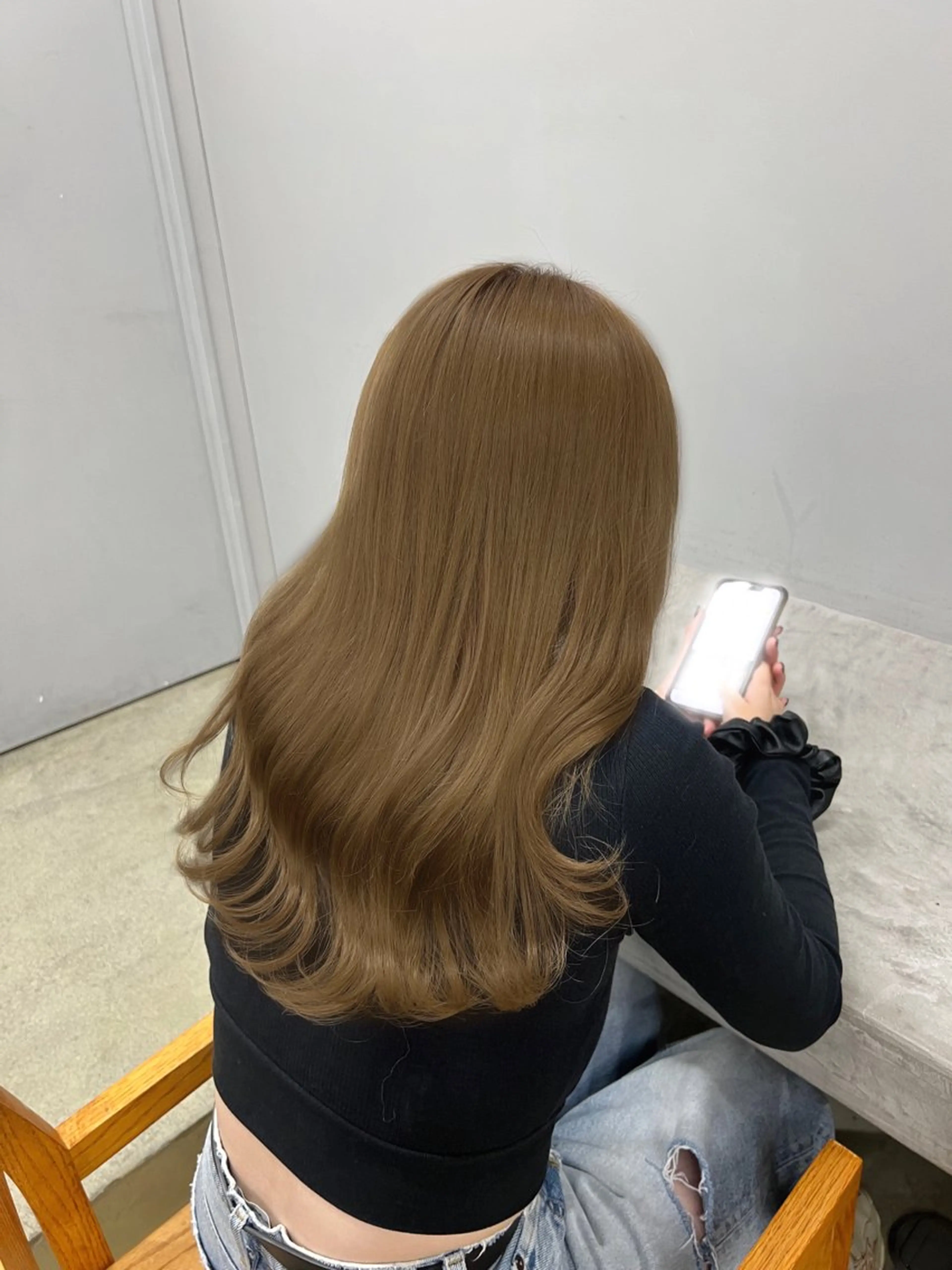 ロング カラー Henrietta  自由が丘所属・ベージュ/ブリーチ無 し/透明感/yukiのヘアスタイル