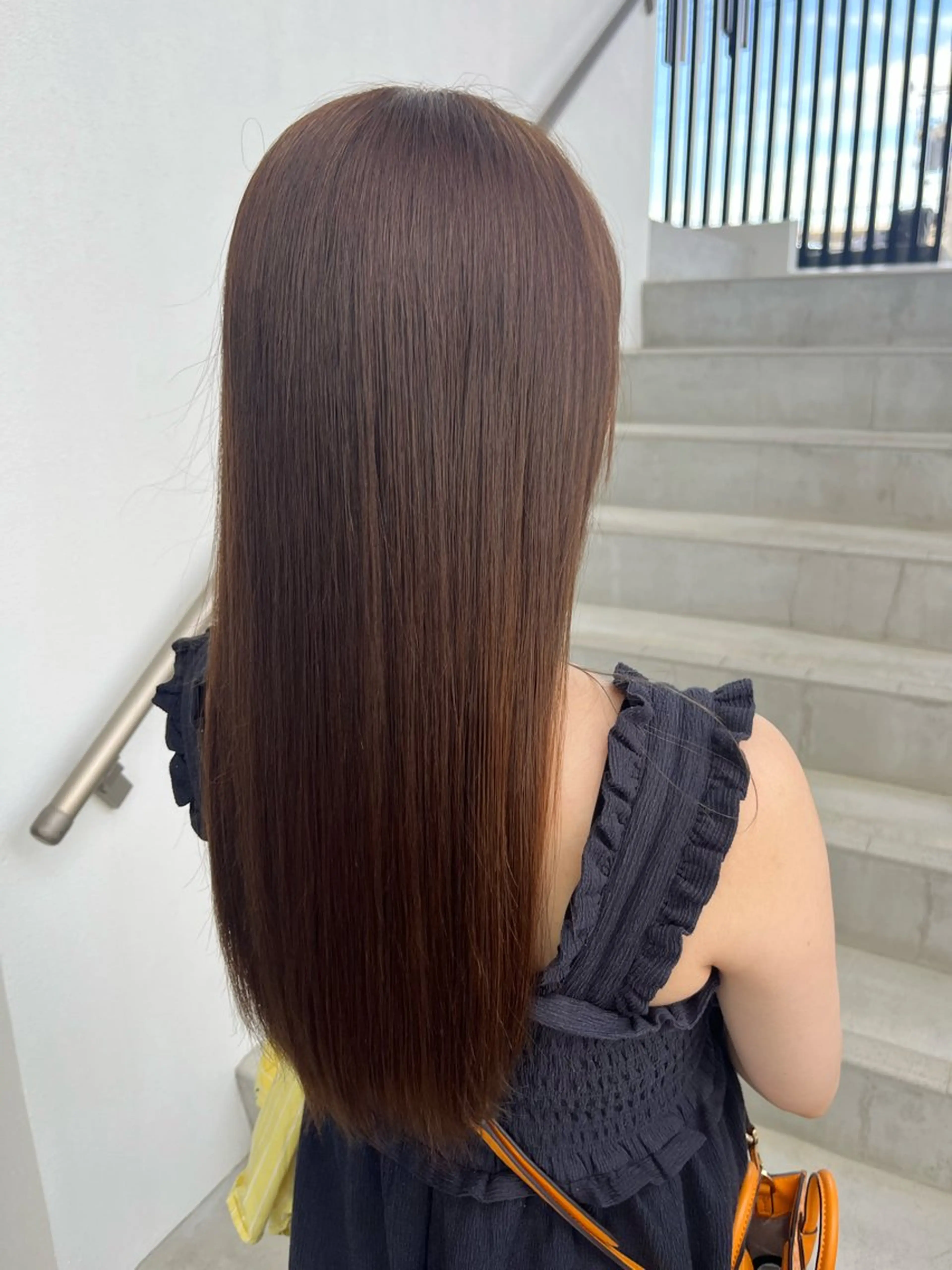 カラー 宇座 杏音のヘアスタイル