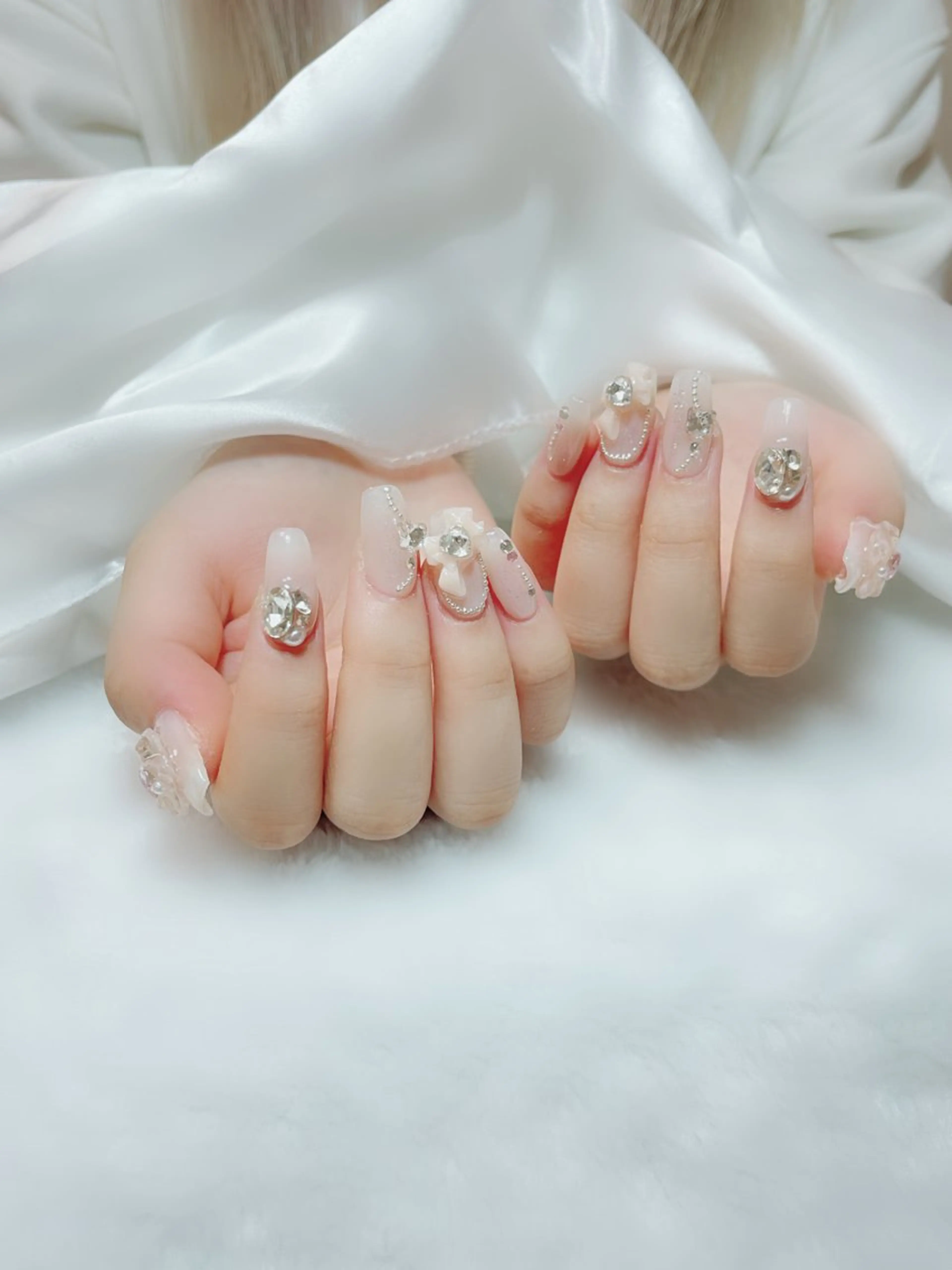 ネイル Amina nail salonのネイルデザイン