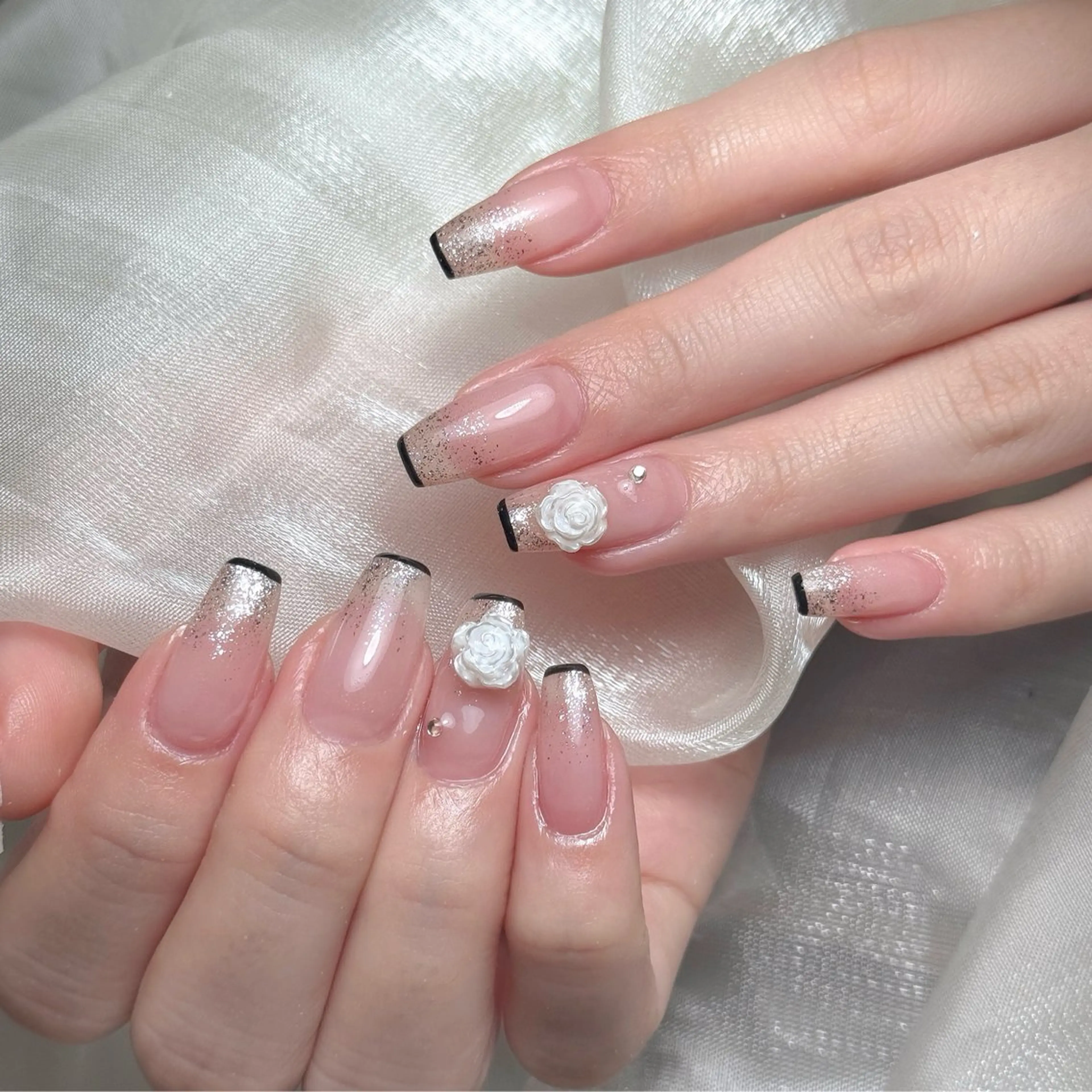 ネイル Maggie Nail🦩のネイルデザイン