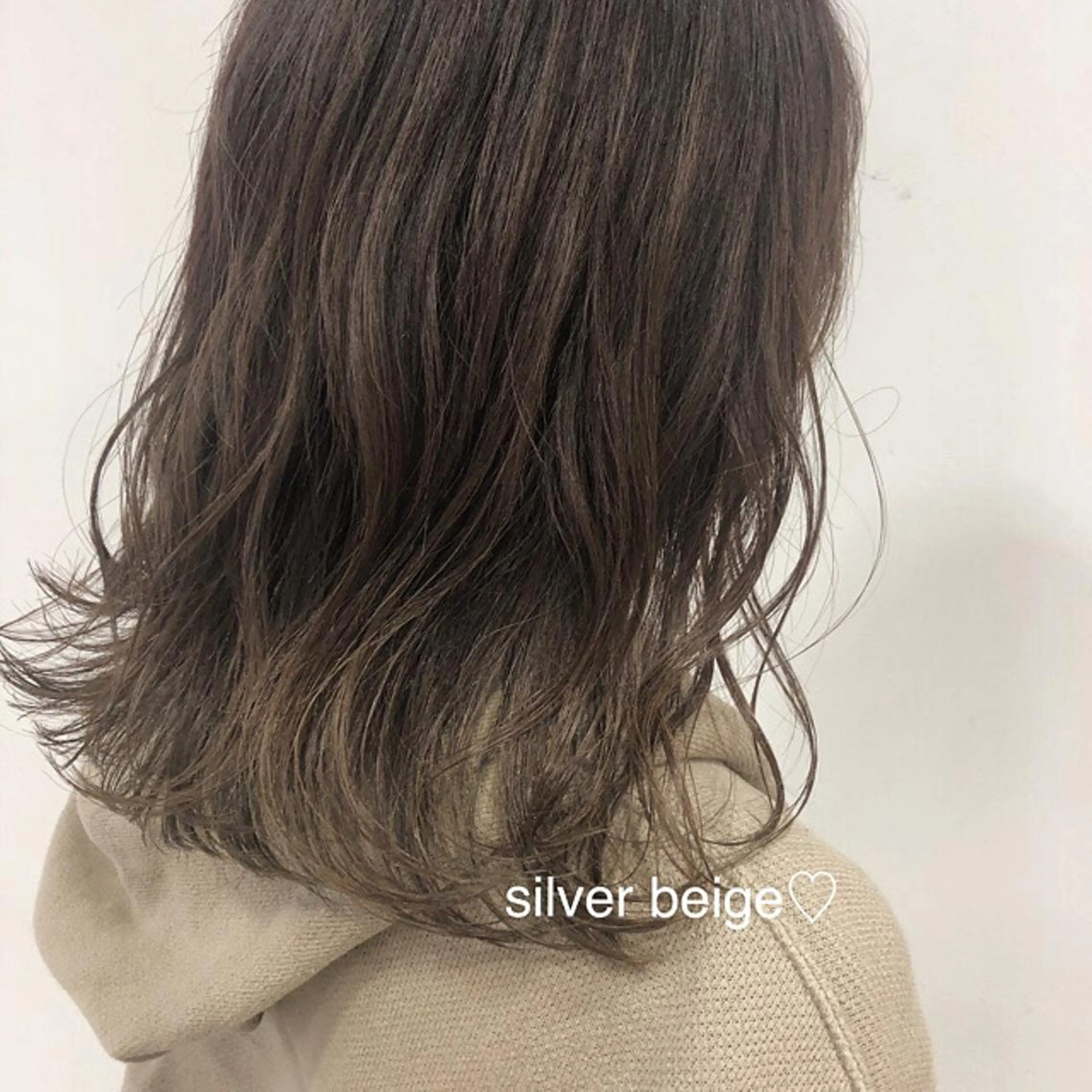 ミディアム GLROW haruhiのヘアスタイル