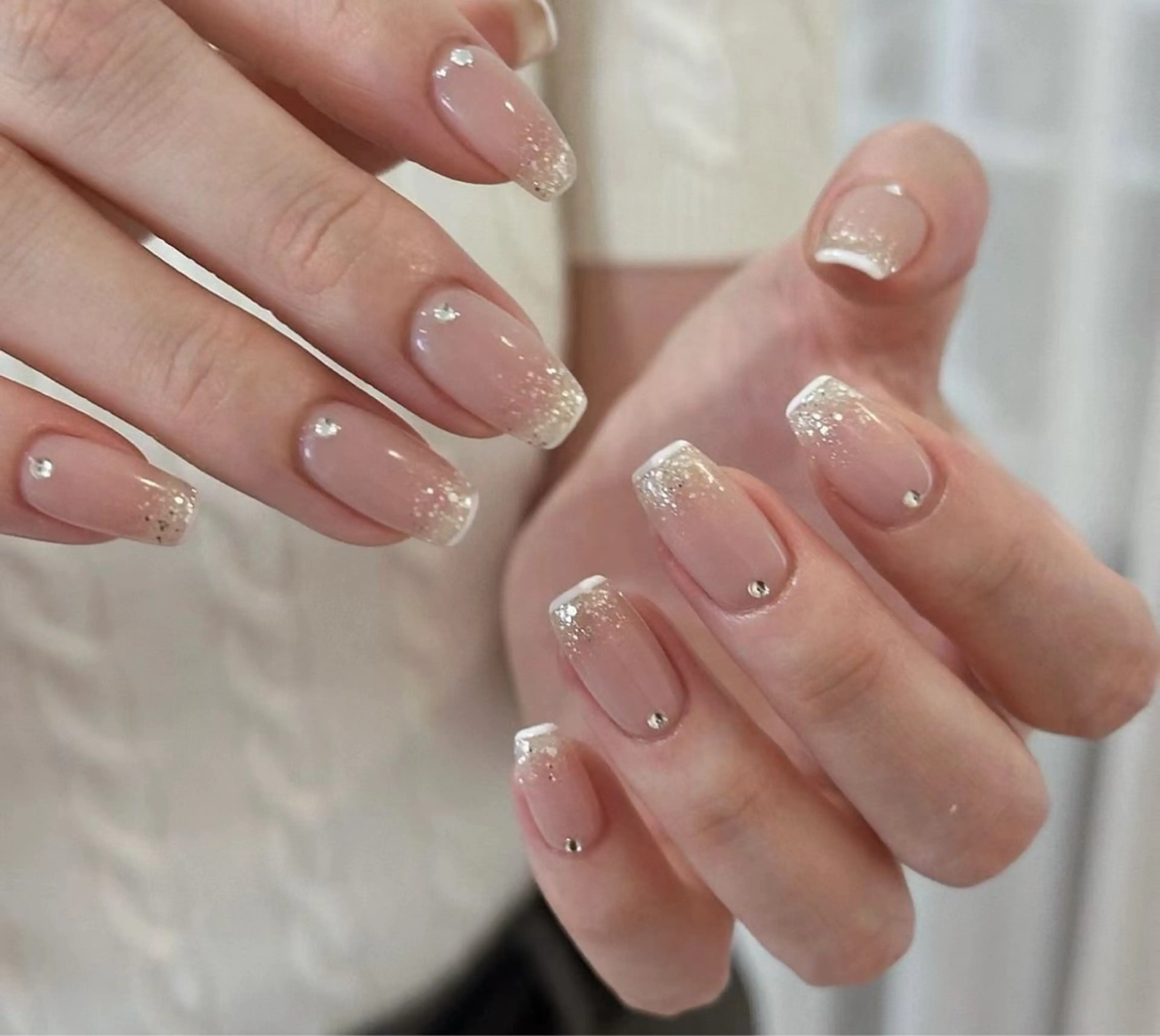 ネイル ラメ(グリッター) ラメグラデーション オフィスネイル シンプルネイル 冬ネイル ハンドネイル H&B 楊のネイルデザイン