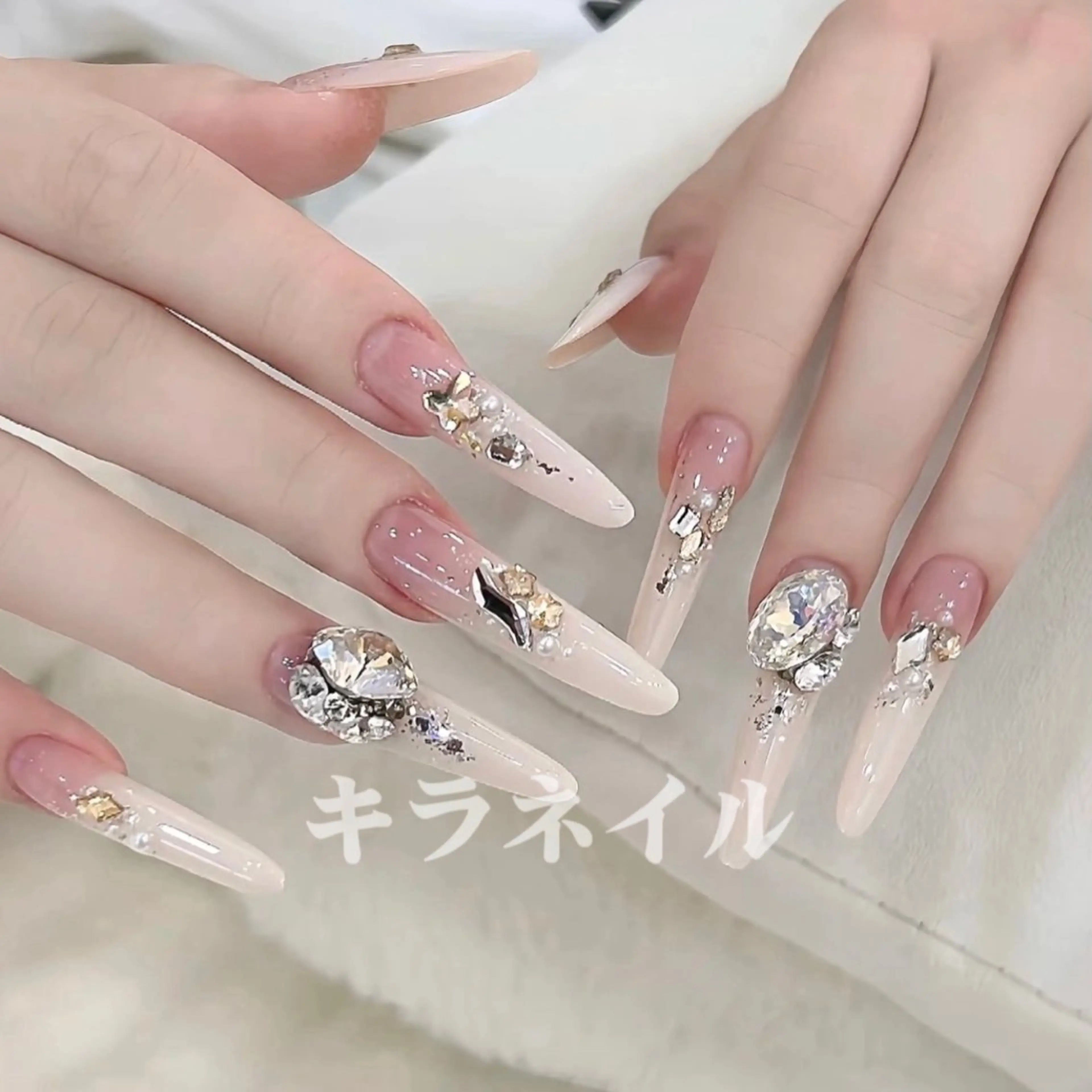 ネイル ハンドネイル 💗キラネイル💗 モチ最高のネイルデザイン