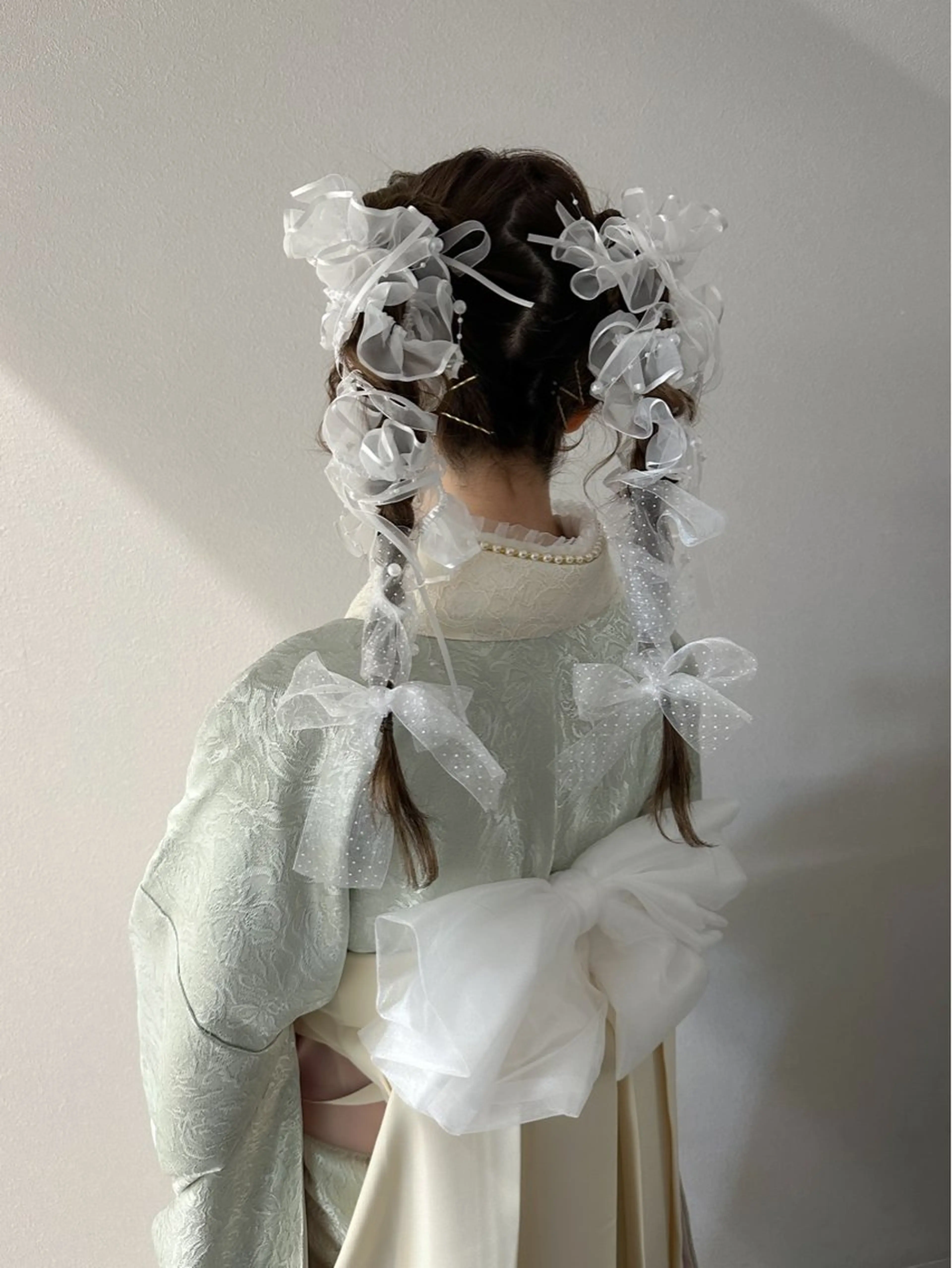 ロング カラー ヘアアレンジ 卒業式のヘアスタイル autre所属・大久保 ひでなりのヘアスタイル