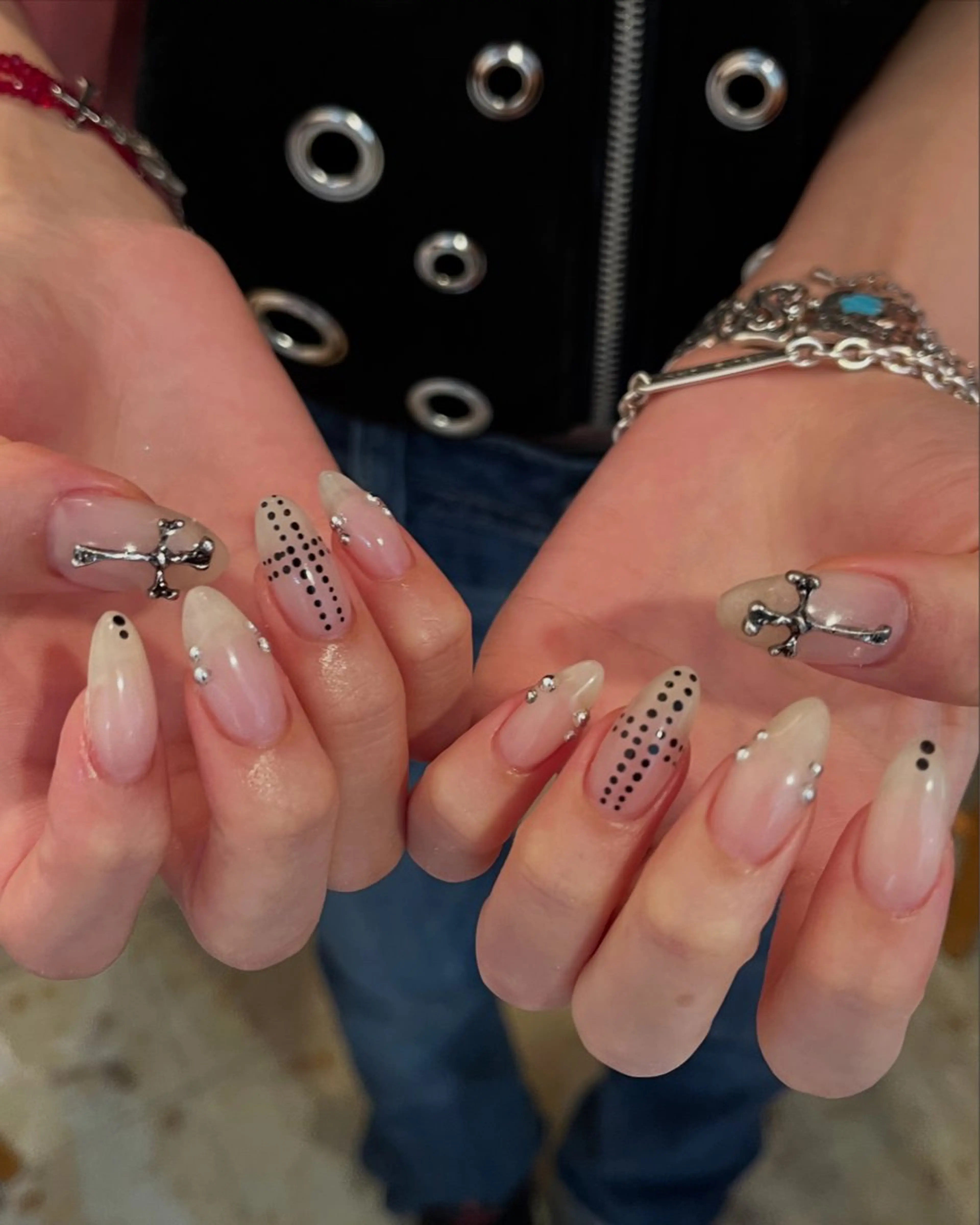 ネイル 文 /個性派ネイルのネイルデザイン