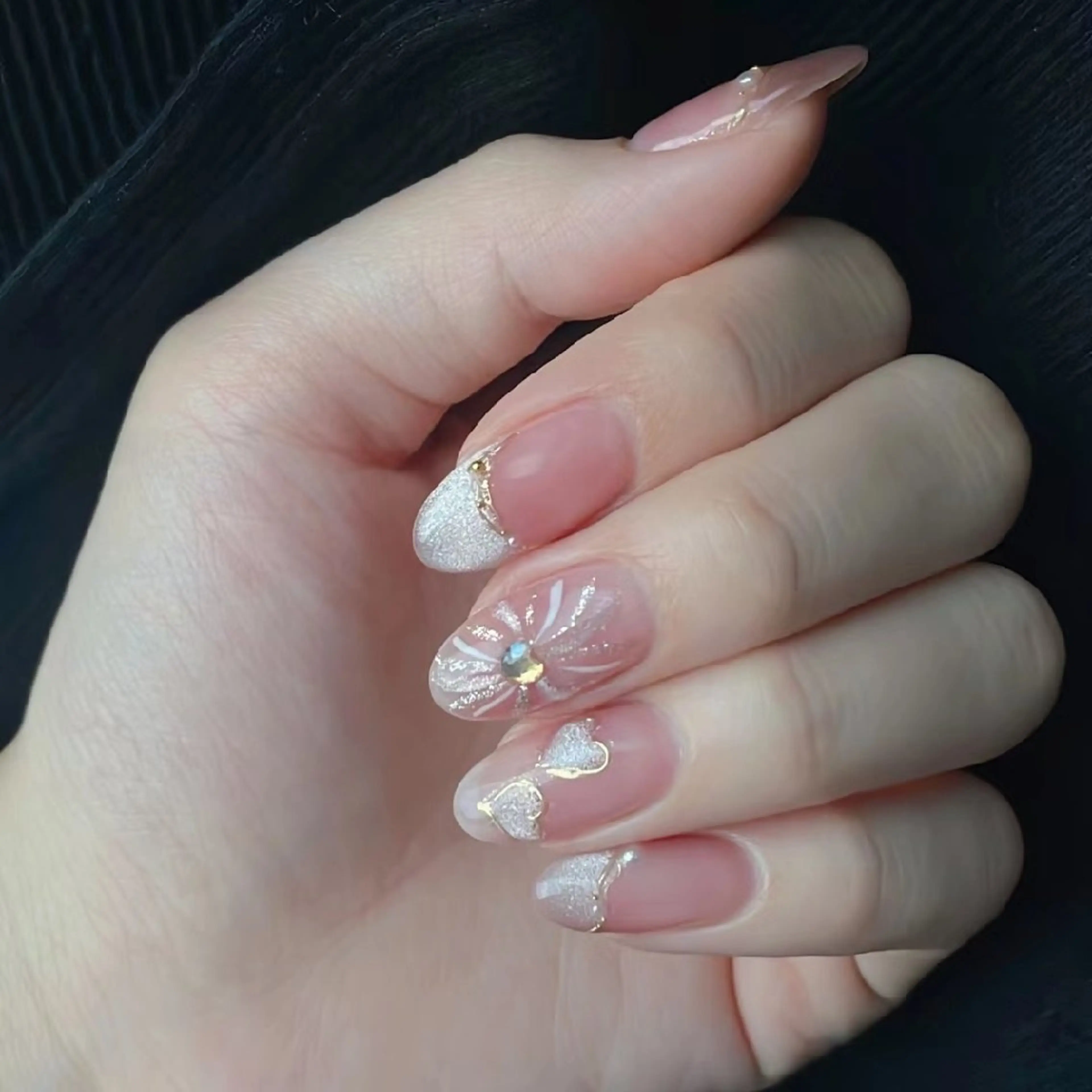 ネイル ハンドネイル E·U·B ネイル所属・横浜市中区曙町 E·U·Bネイルのネイルデザイン