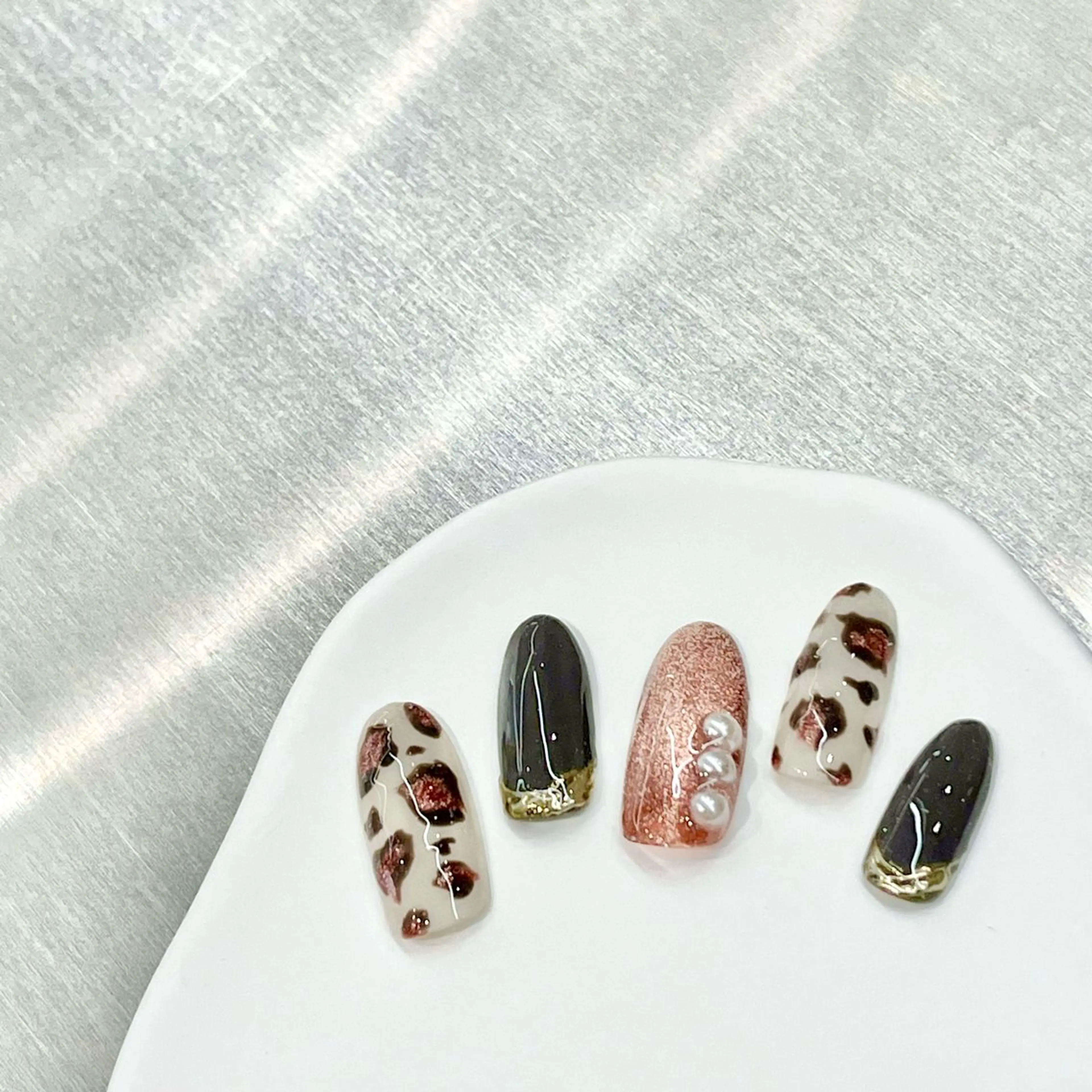 ネイル Rizm secret所属・hitomi ︎✿のネイルデザイン