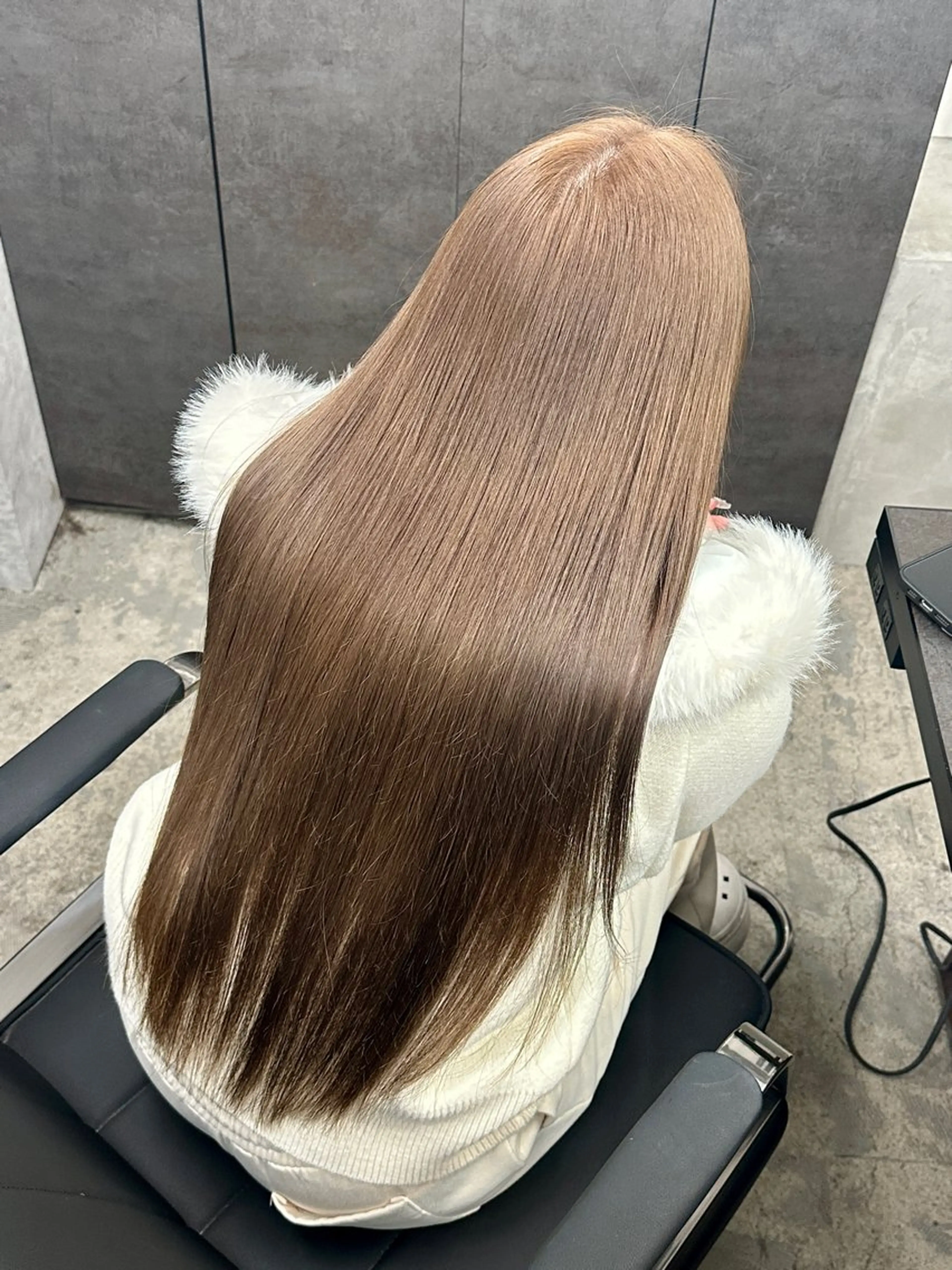 ロング カラー カット ヘアカラー トリートメント ブリーチなしWカラー 美髪/透明感/ユウゴのヘアスタイル