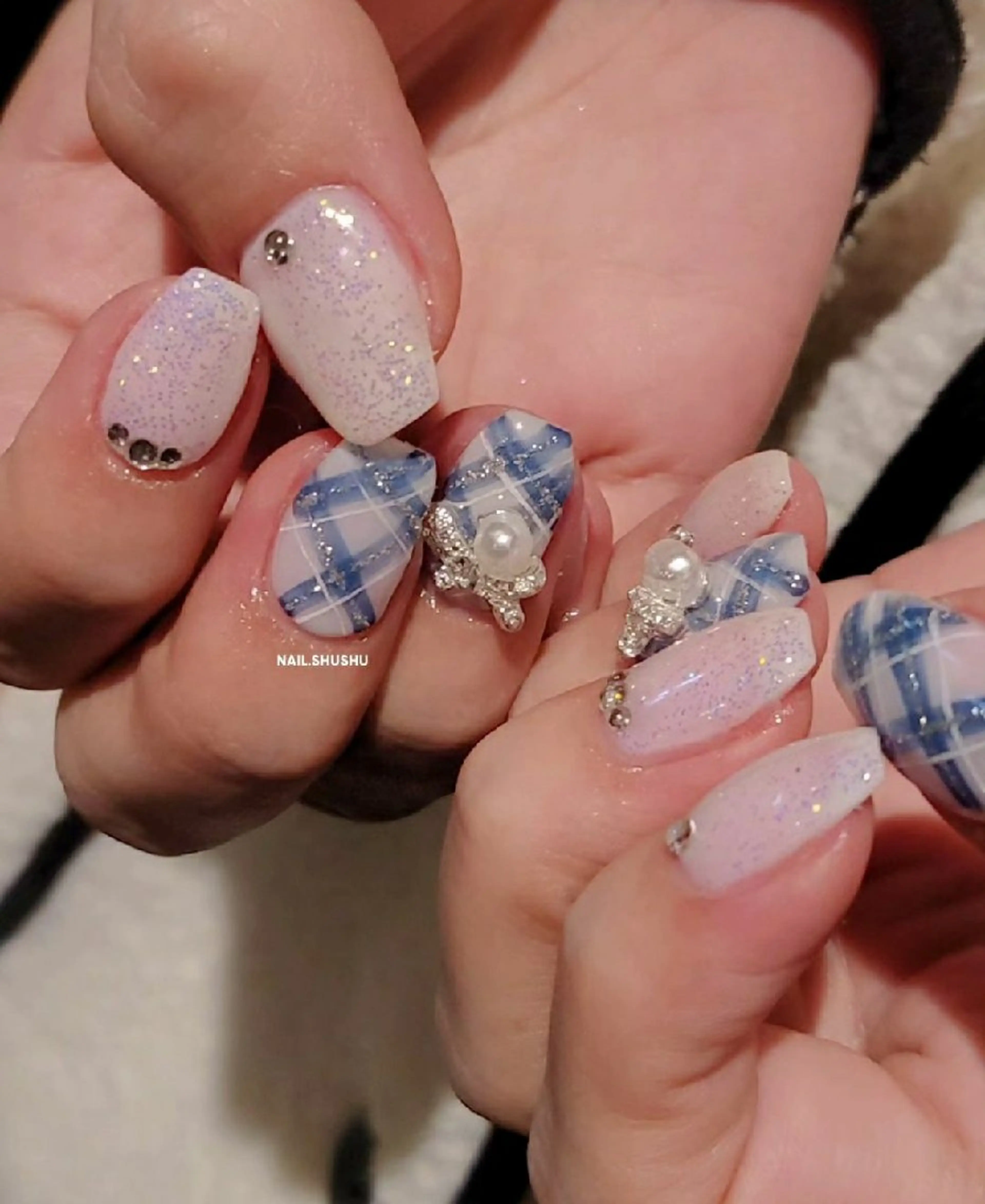 ネイル 持ち込み ニュアンスネイル ワンカラーネイル シンプルネイル 冬ネイル ハンドネイル 3dパーツ/流行り 👧shushu❤️のネイルデザイン