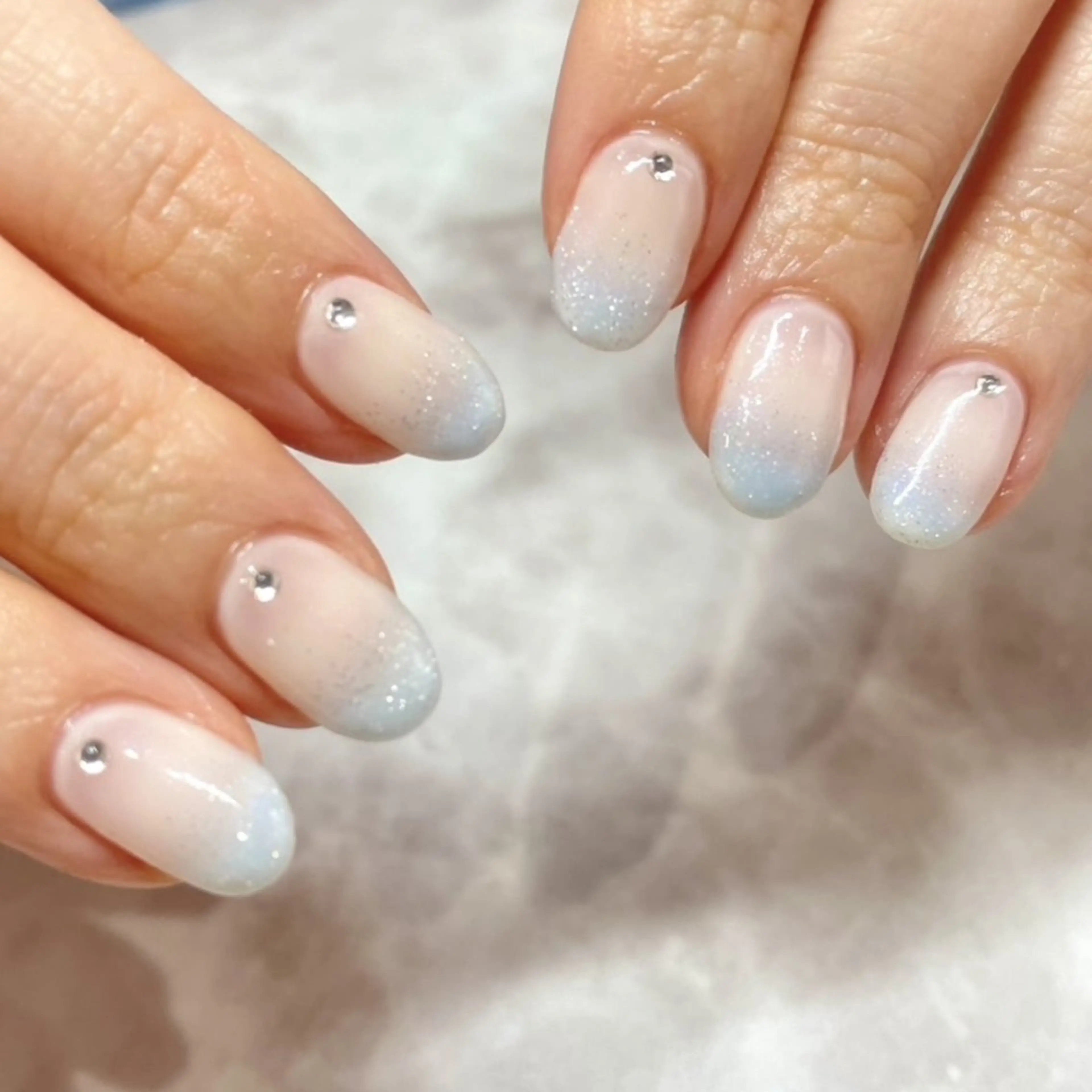 ネイル キラキラネイル ラメ(グリッター) ワンカラーネイル ストーンネイル ハンドネイル Beautiful Meかえでのネイルデザイン