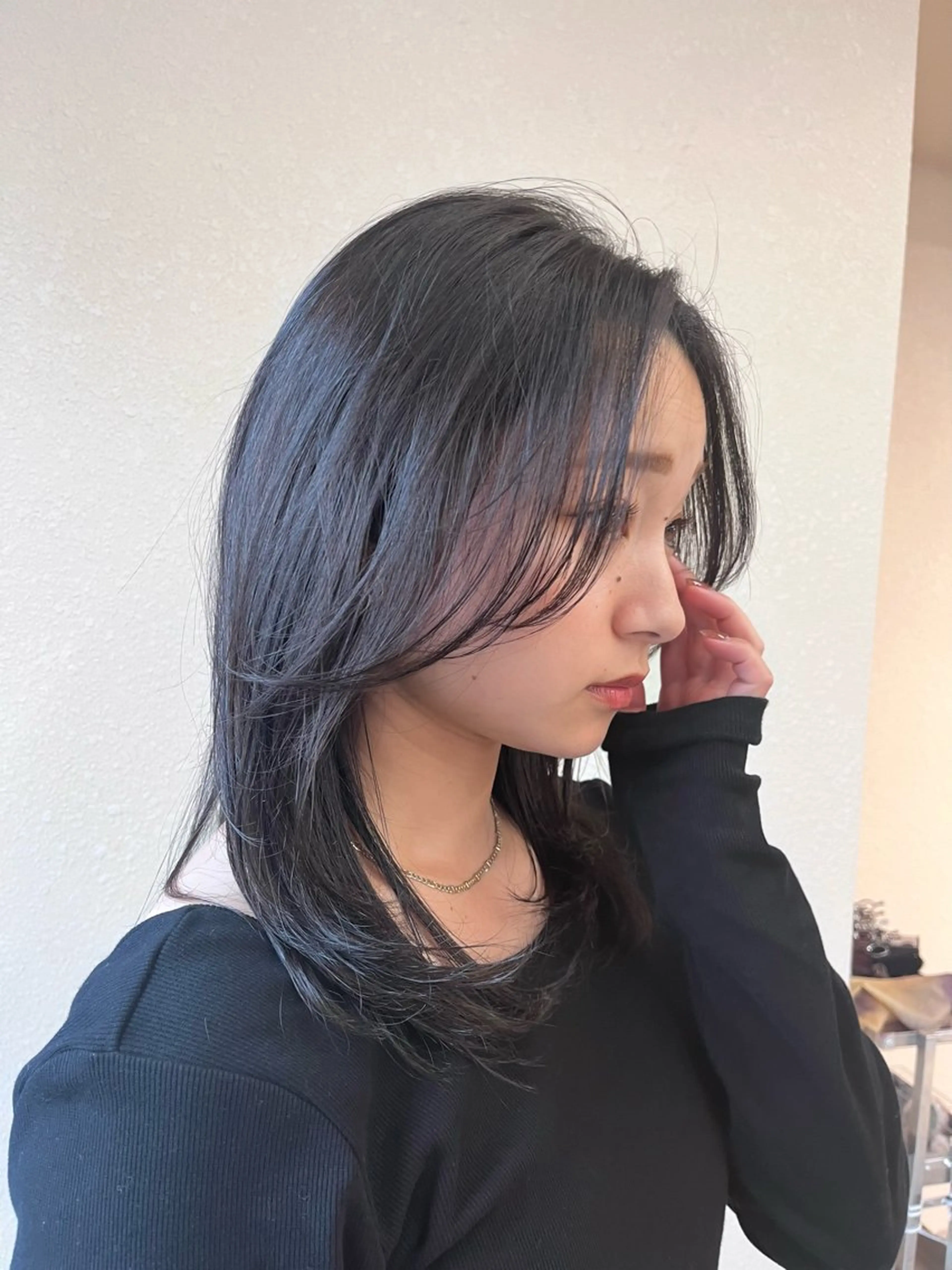 【限定クーポン】小顔カット+アディクシーカラー＋高保湿トリートメントの写真