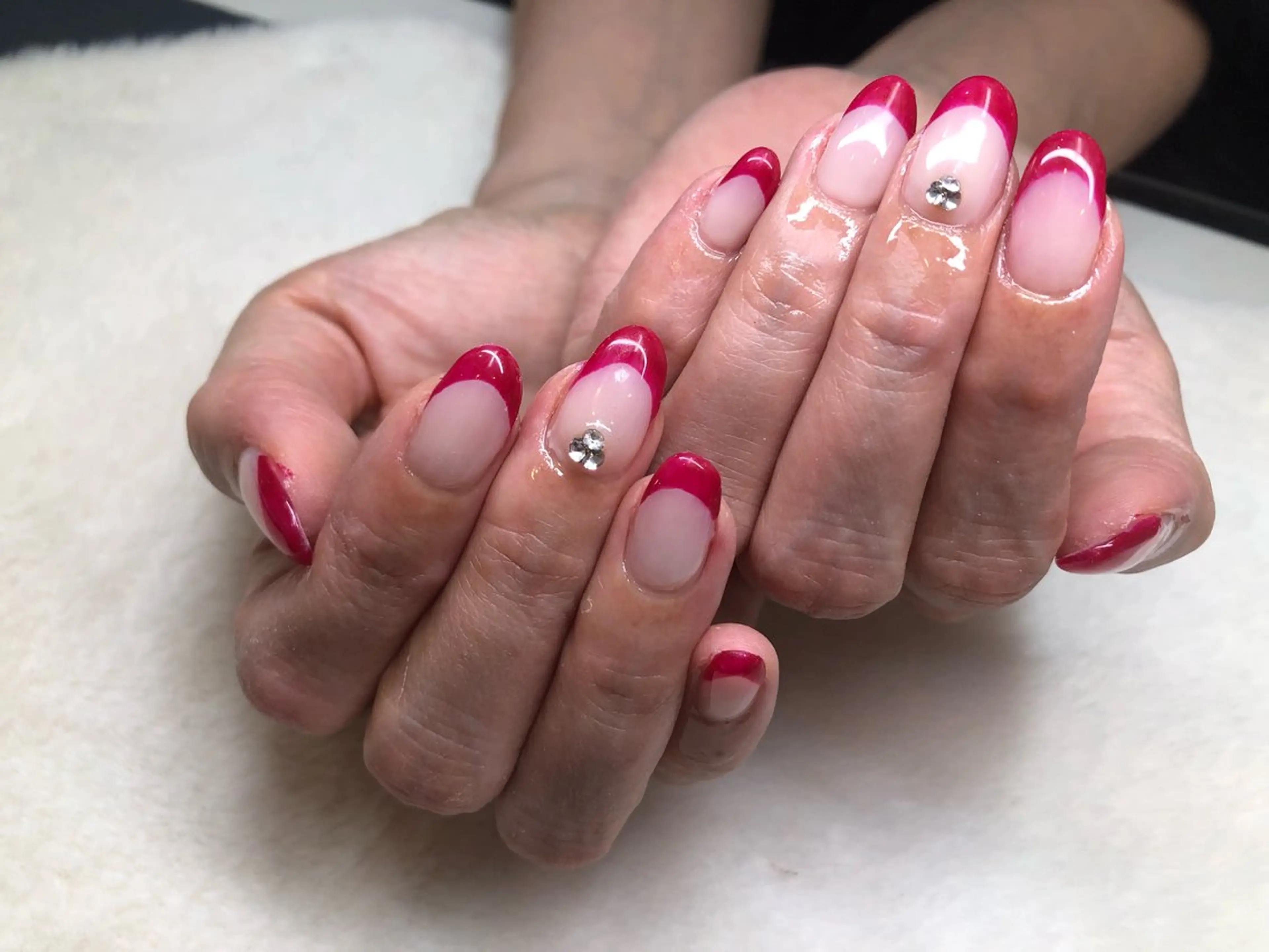 ネイル フレンチネイル ハンドネイル ハンドケア Epokku ネイルサロンのネイルデザイン