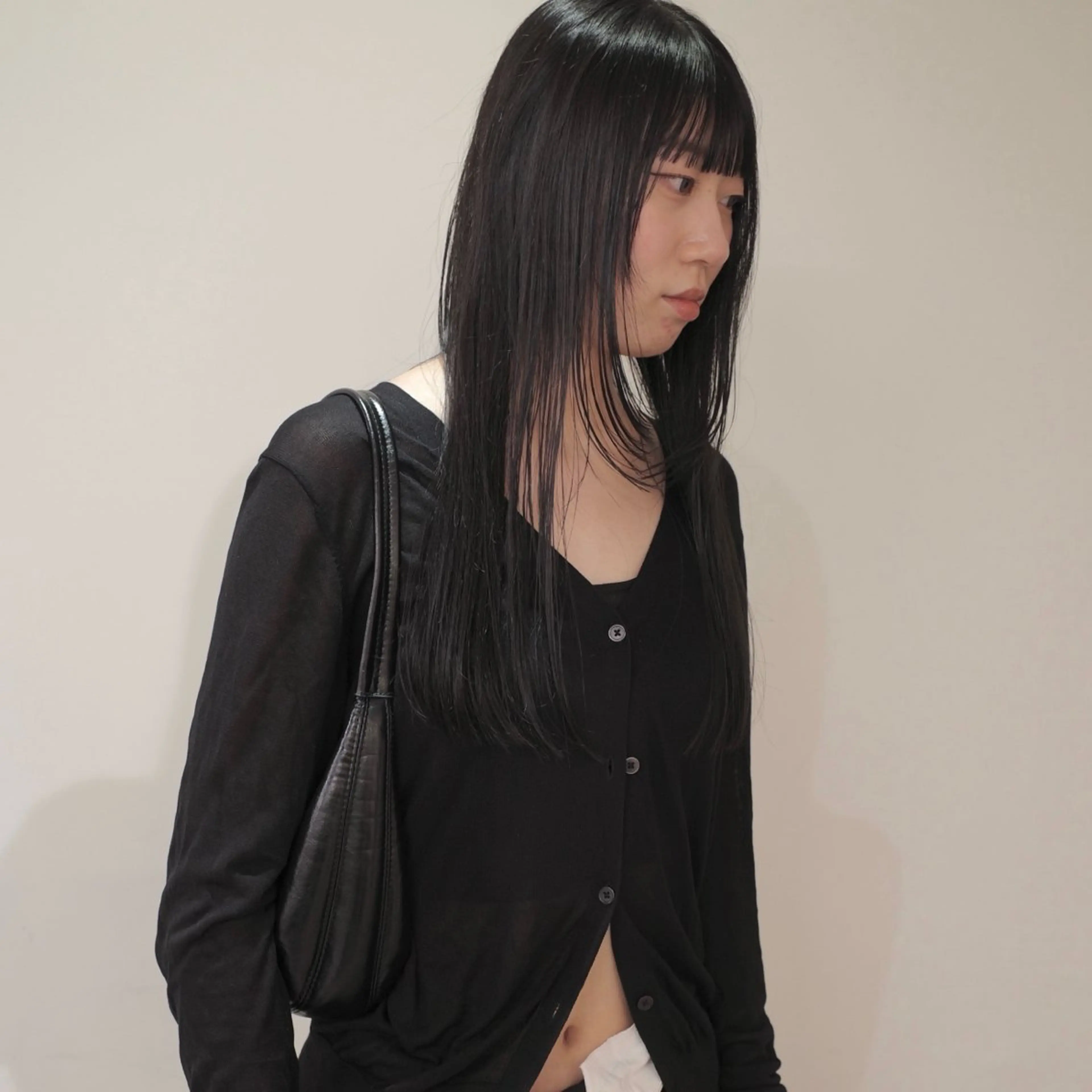 ロング カラー 透明感カラー 顔まわりレイヤー 顔周りカット ハッシュカット レイヤーカット カット ヘアカラー トリートメント nonoka オリーブ/グレージュのヘアスタイル