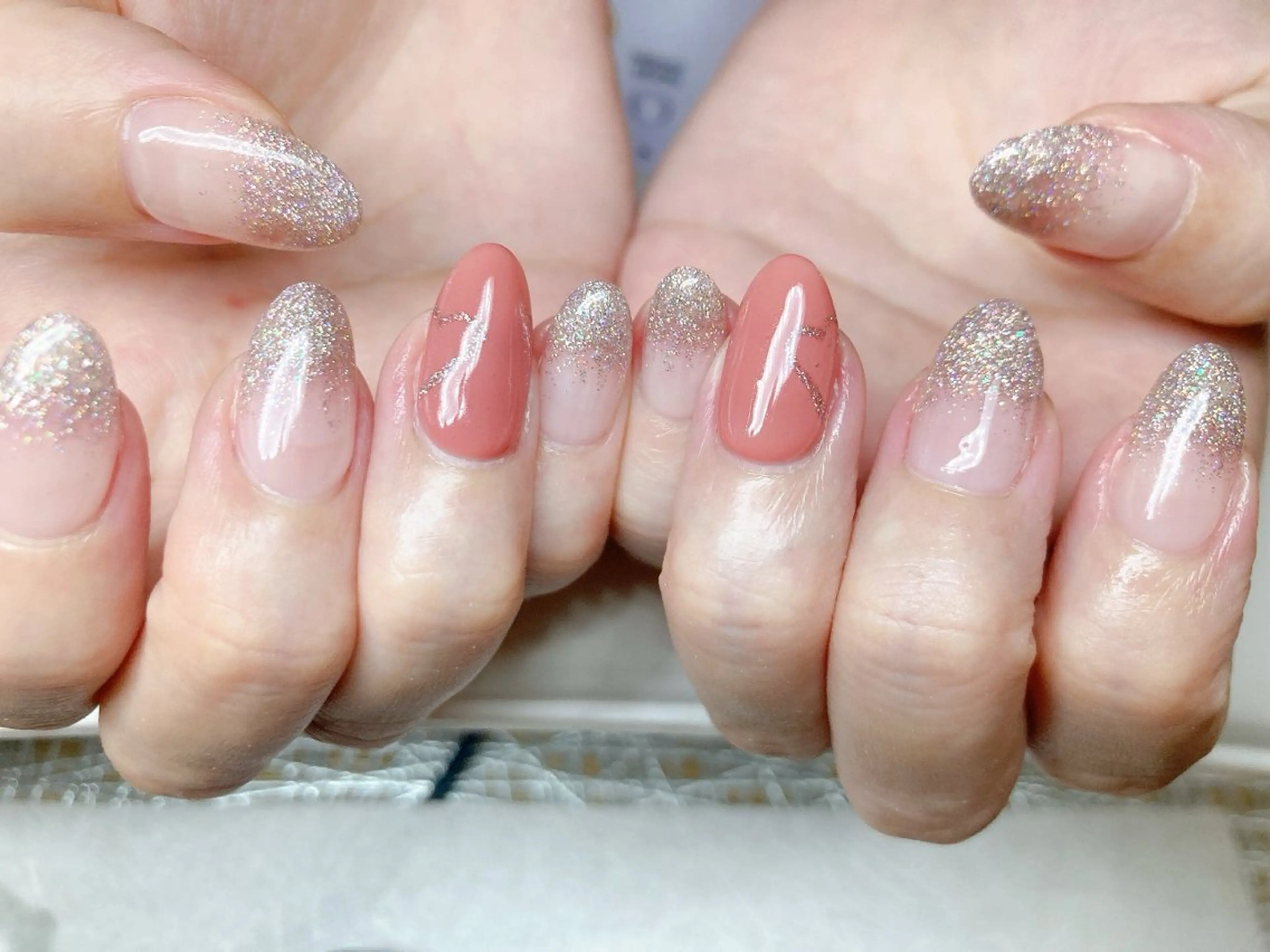 ネイル ECLAT エクラ所属・寺山 千鶴のネイルデザイン