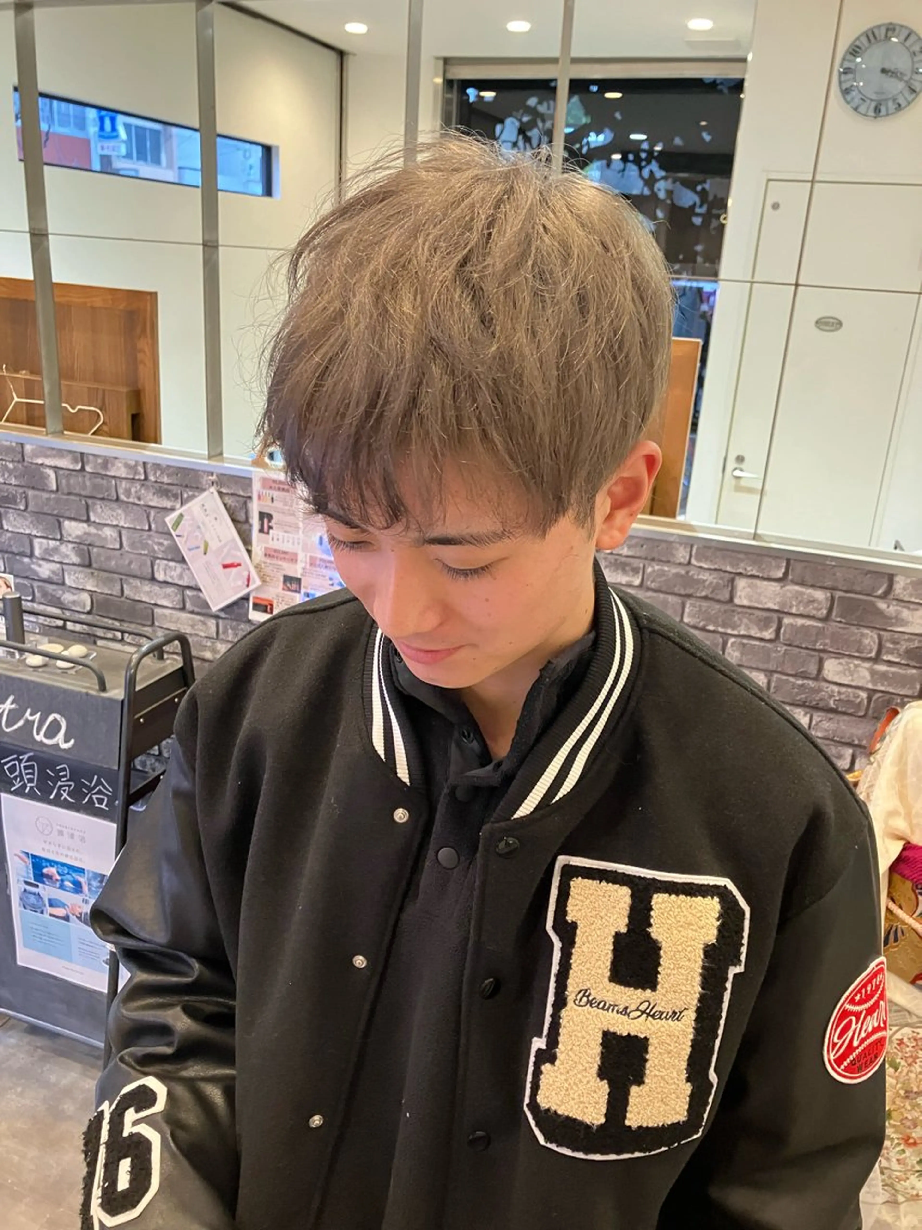 メンズ メンズブリーチ mai /attraのヘアスタイル