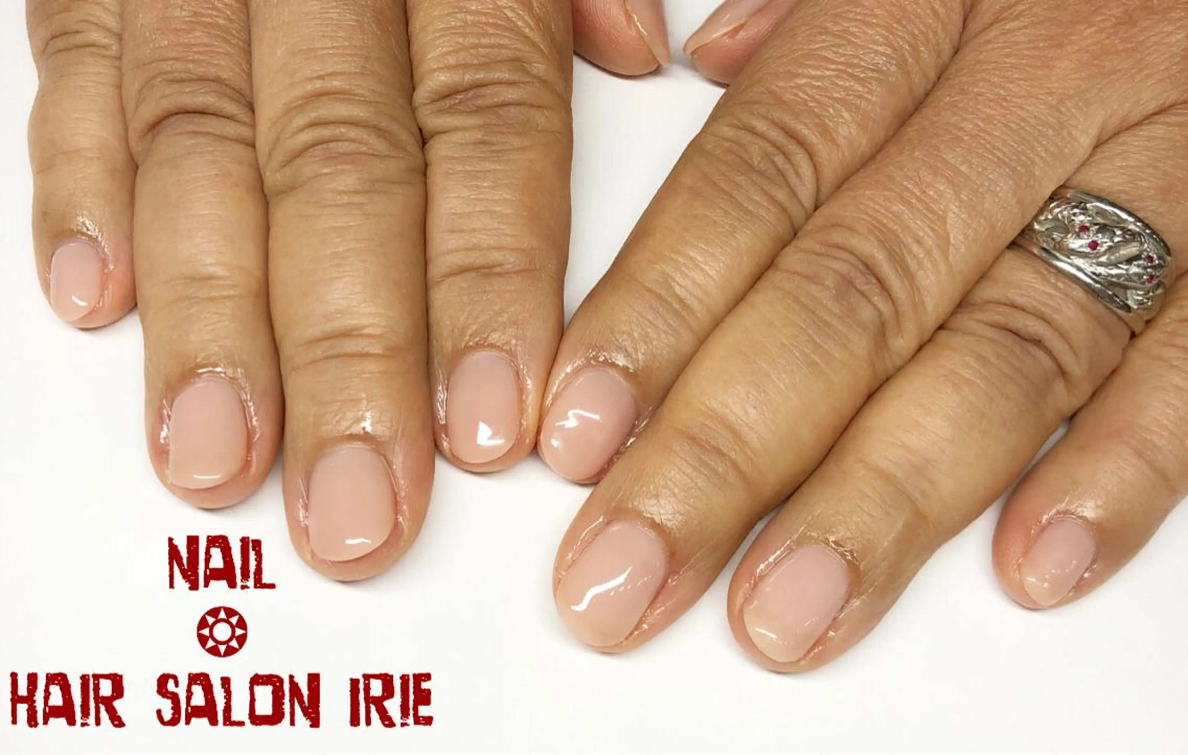 ネイル ハンドネイル ハンドケア Hair salon Irie所属・與儀 知佳のネイルデザイン