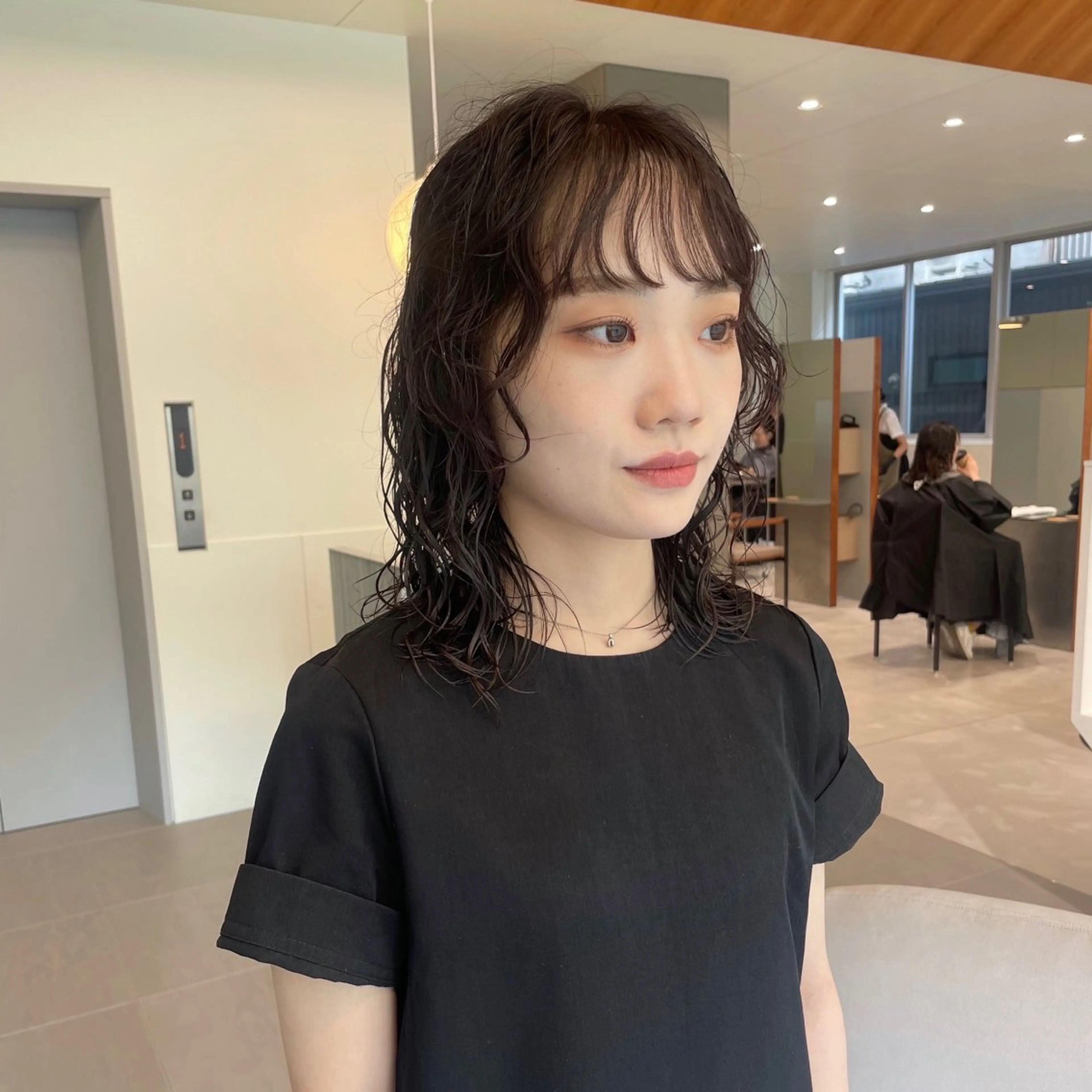 セミロング パーマ セミロングパーマ レイヤーカット ブリーチ/レイヤー 🌻Mutsumiのヘアスタイル