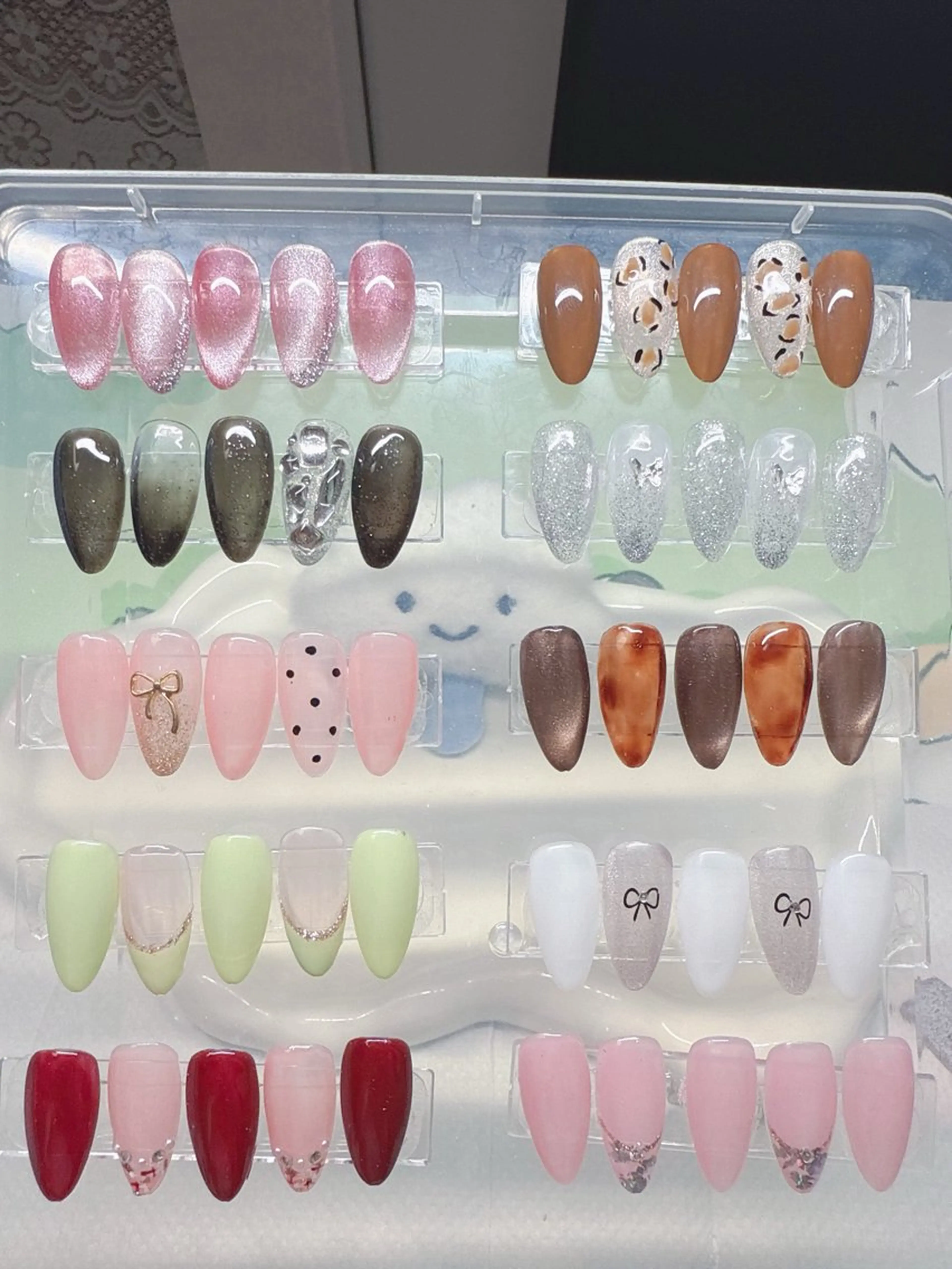 ネイル ハンドネイル ハンドケア リン リンのネイルデザイン