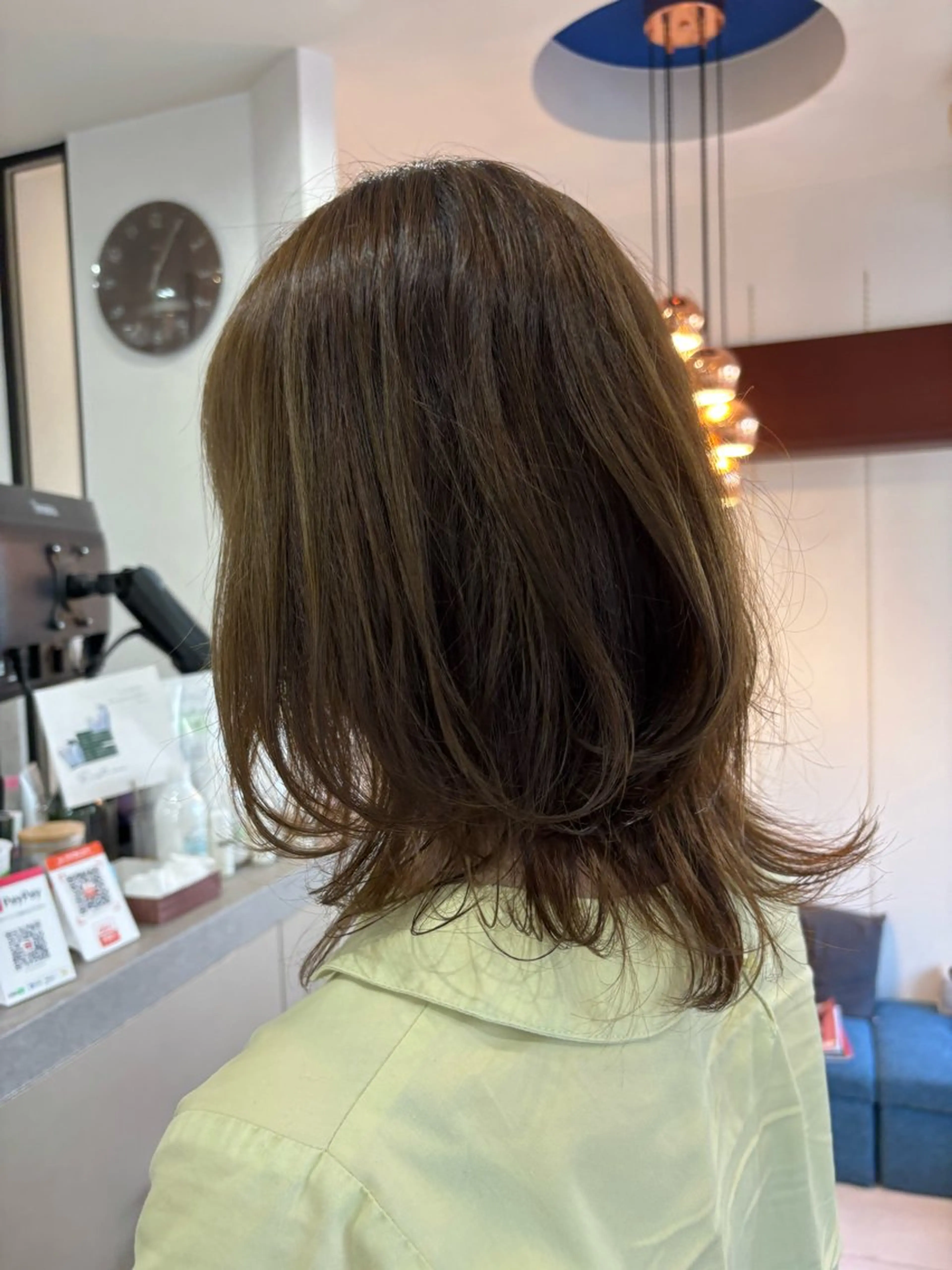 ミディアム 原口 圭織のヘアスタイル