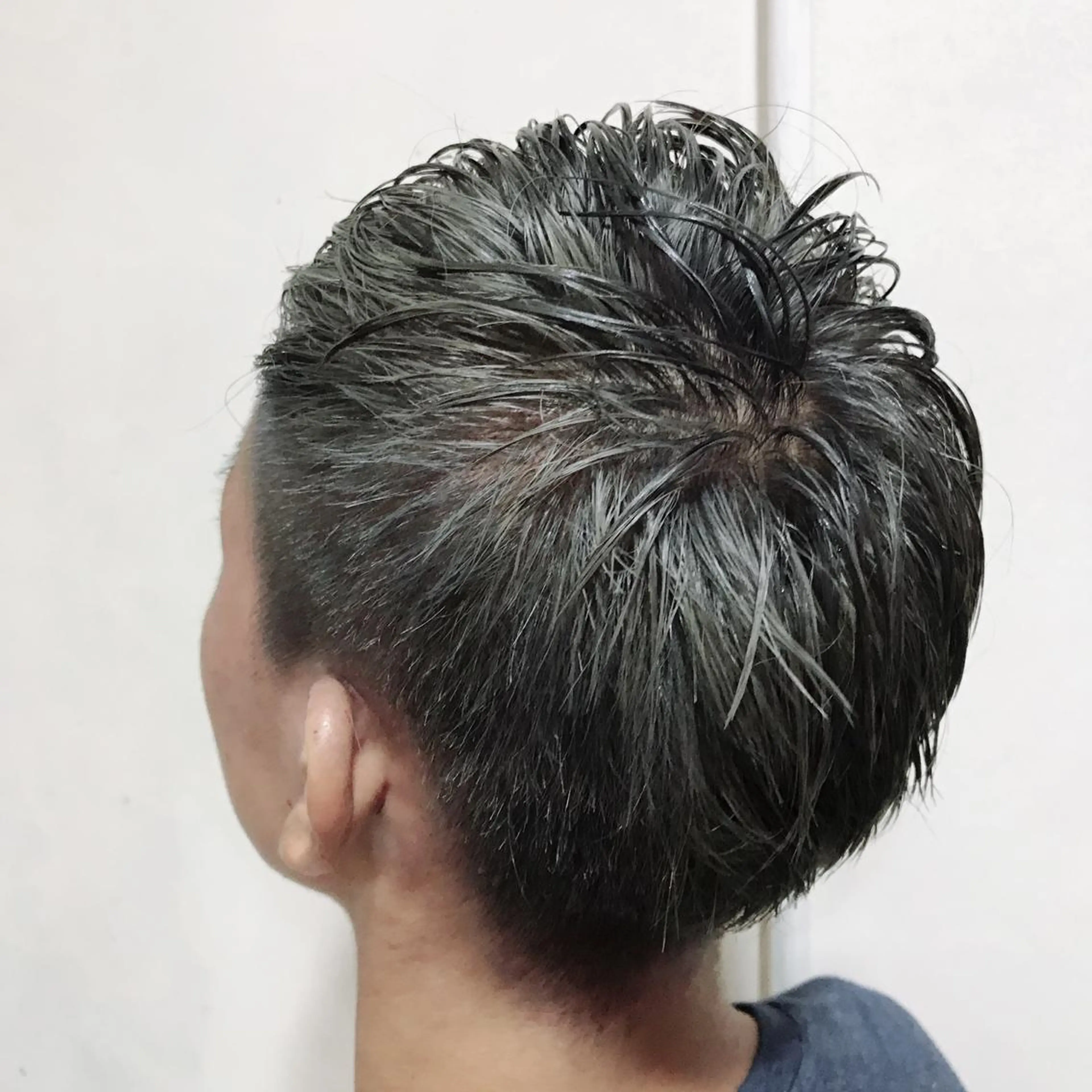 ショート カラー ヘアアレンジ メンズ メンズハイトーン グレージュ ハイトーンカラー ハイトーングレージュ ヘアカラー トリートメント 山崎 澪 レイヤーカット/大宮のヘアスタイル