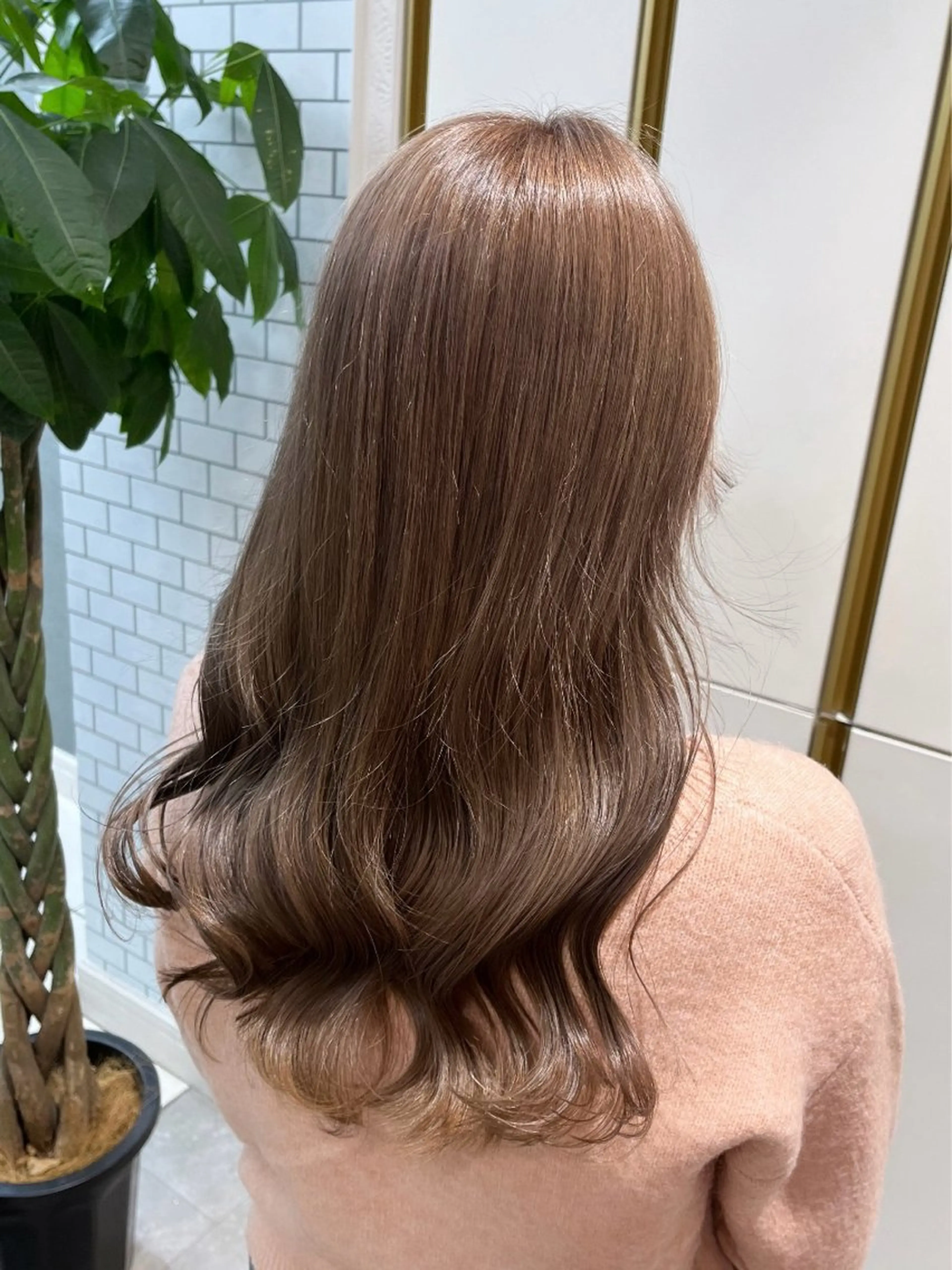 ロング カラー ベージュカラー ブリーチ ダブルカラー イヤリングカラー インナーカラー カット ヘアカラー トリートメント ミユウ🌼ブリーチ / ダブルカラーのヘアスタイル