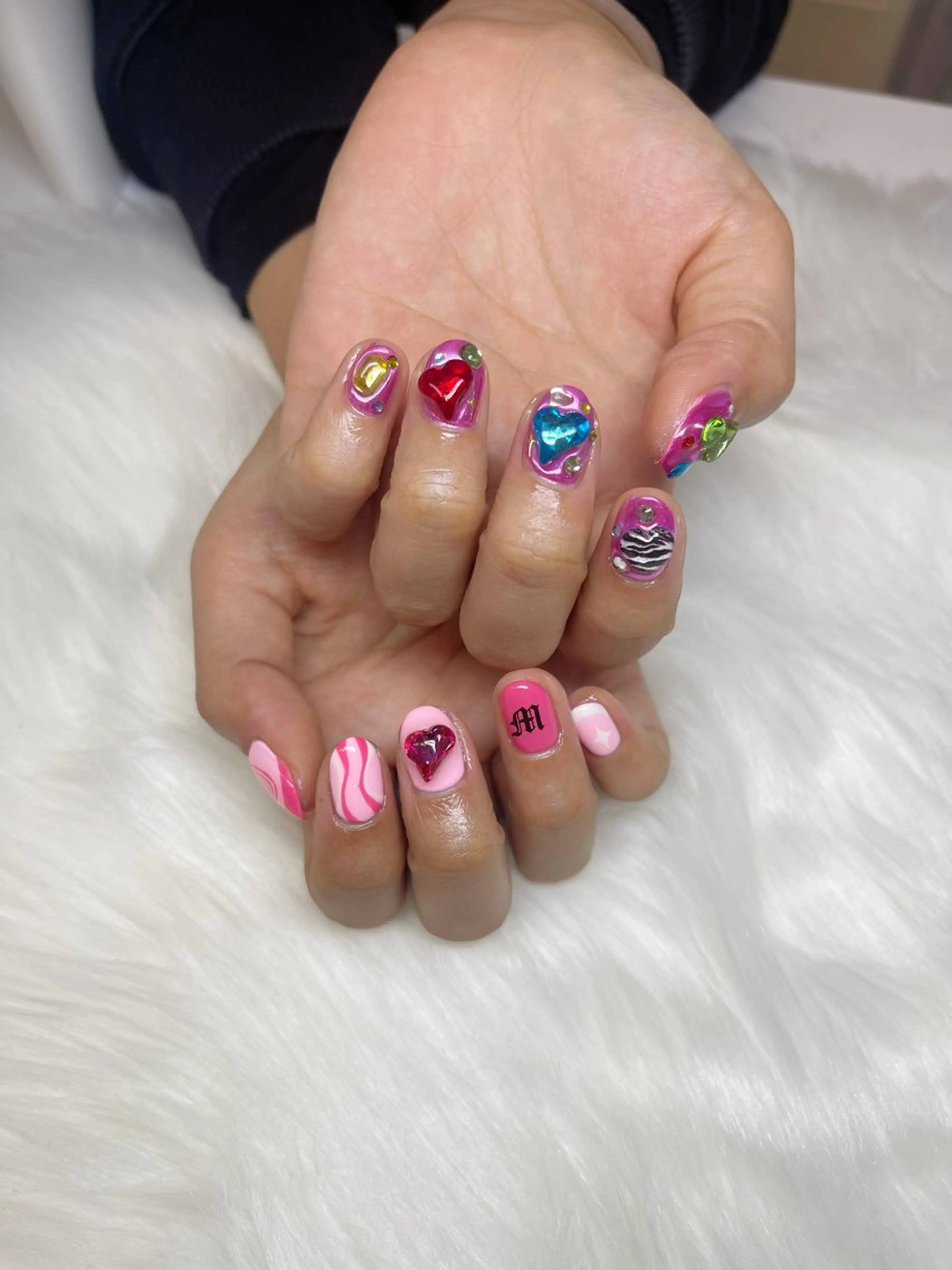 ネイル T-Rich所属・高野 沙玖良のネイルデザイン