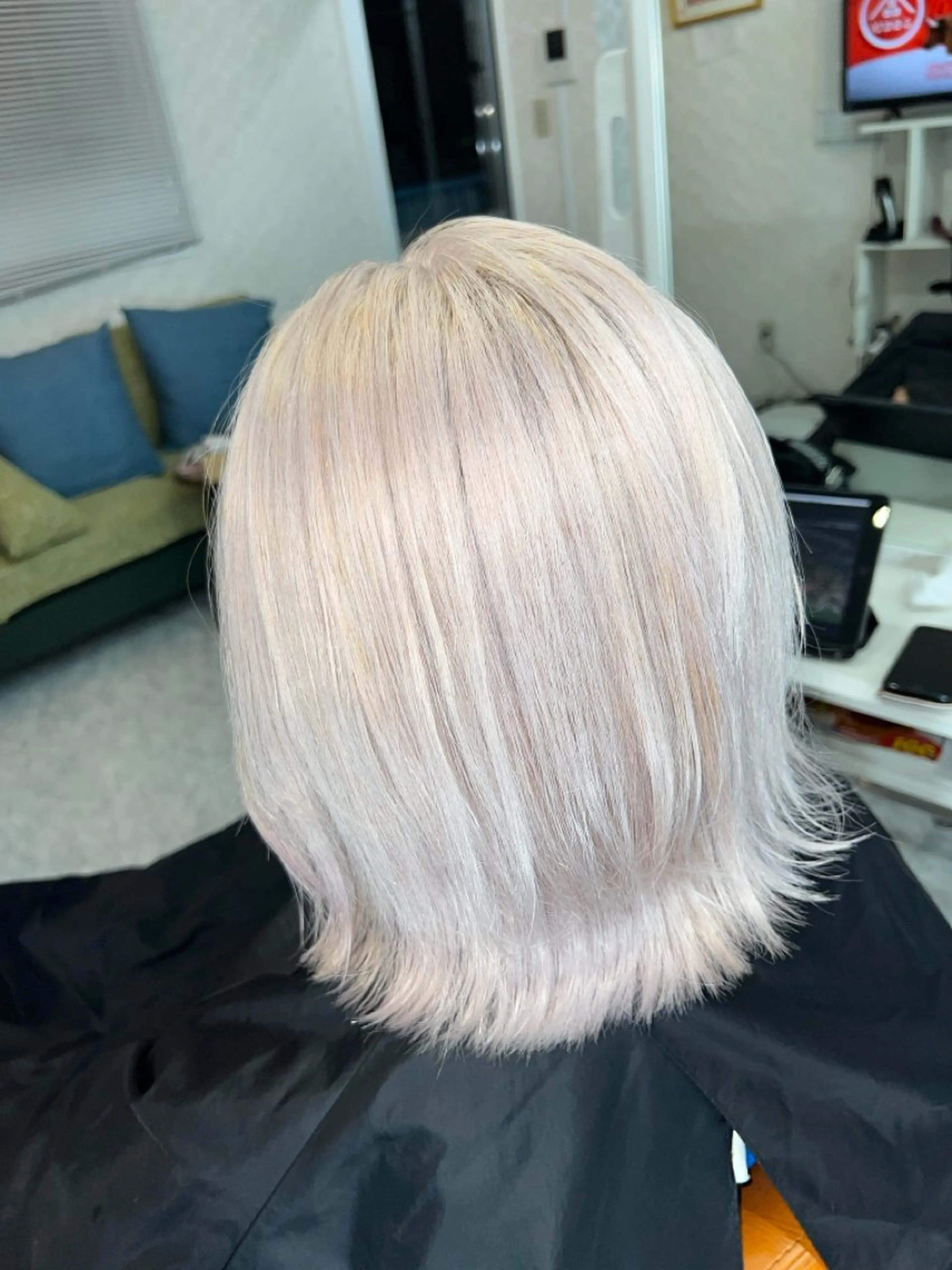 ミディアム Raffineラフィーネ所属・YUKI ☆のヘアスタイル