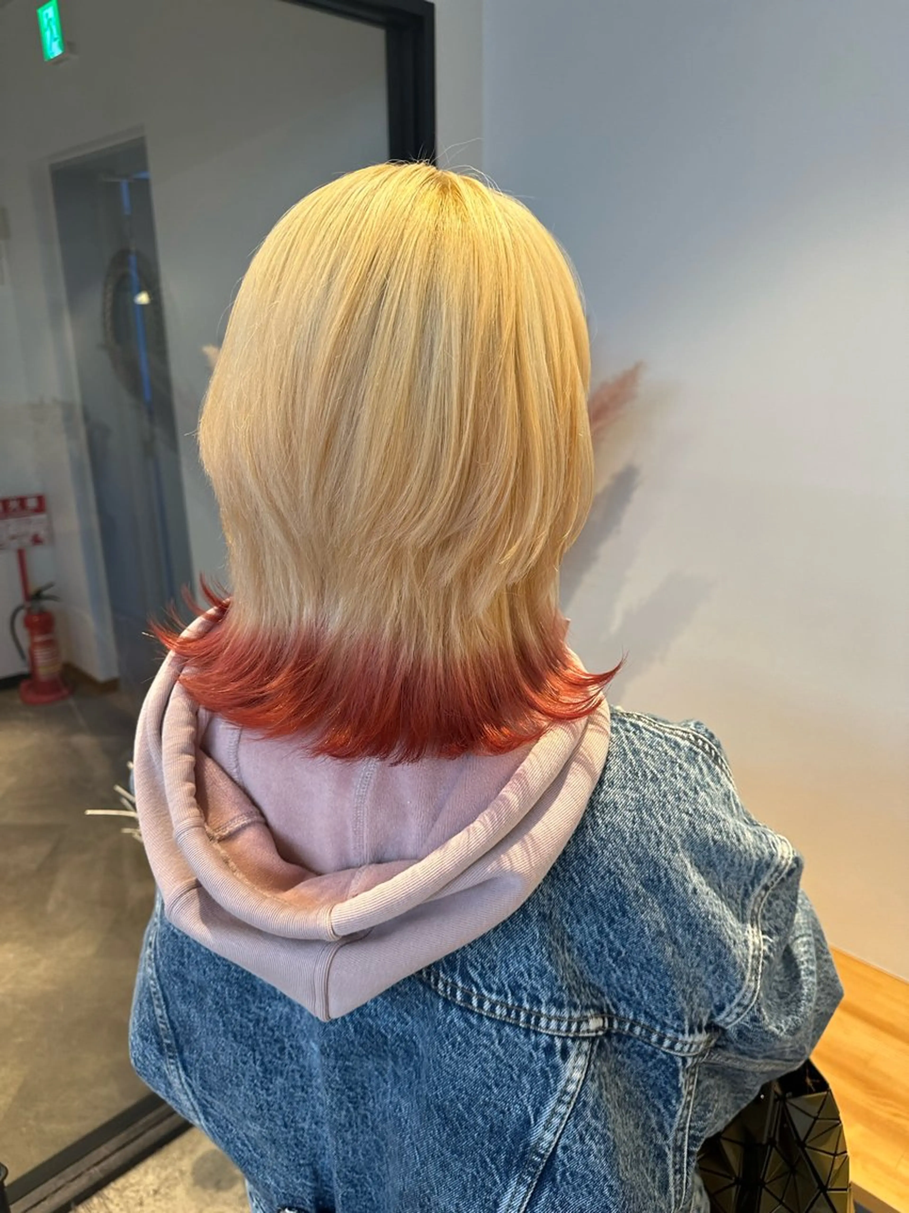 ミディアム カラー ヘアカラー トリートメント yuika .のヘアスタイル