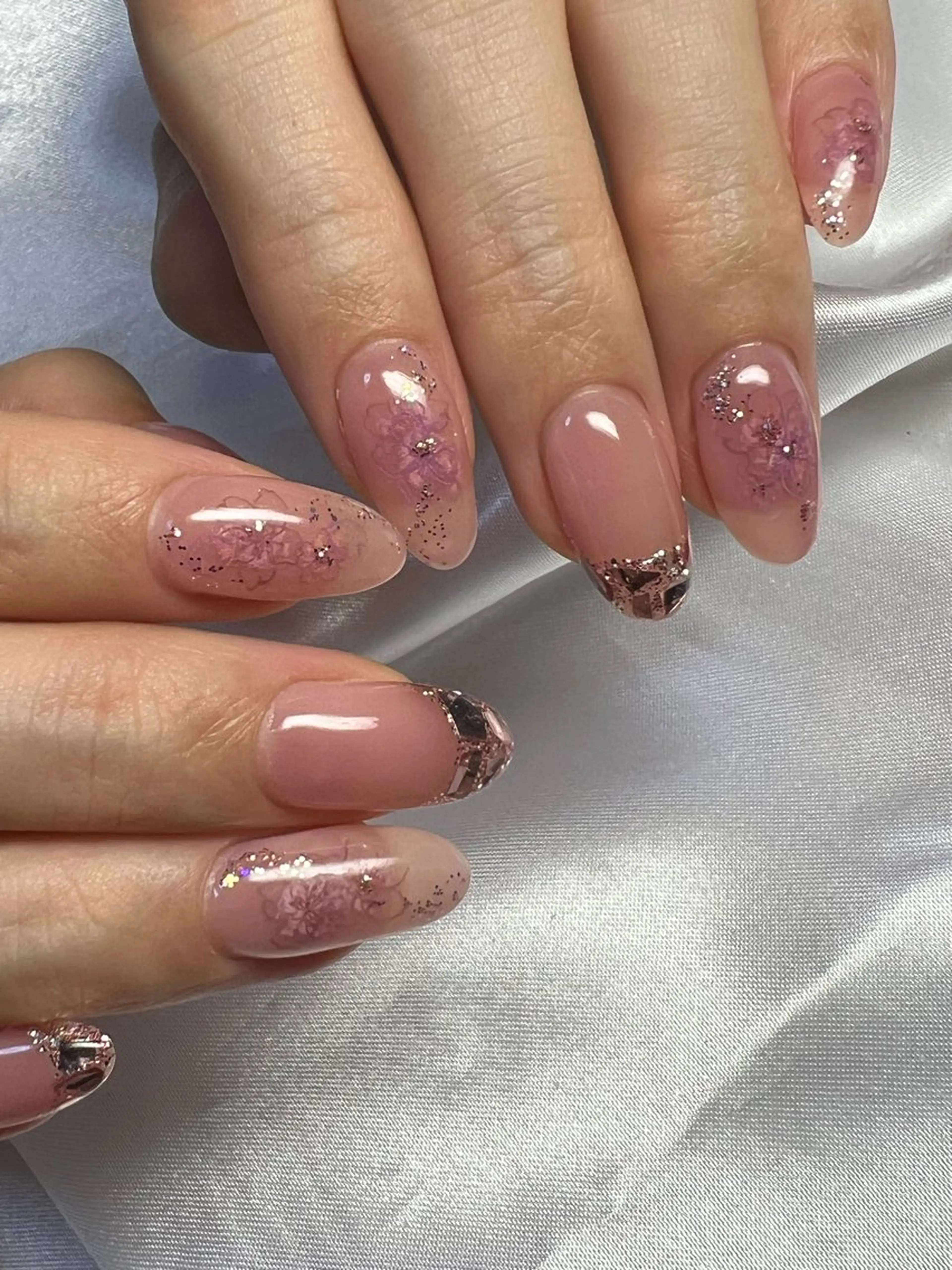 ネイル 桜ネイル ハンドネイル 毛利 ゆりあのエステ・リラクイメージ