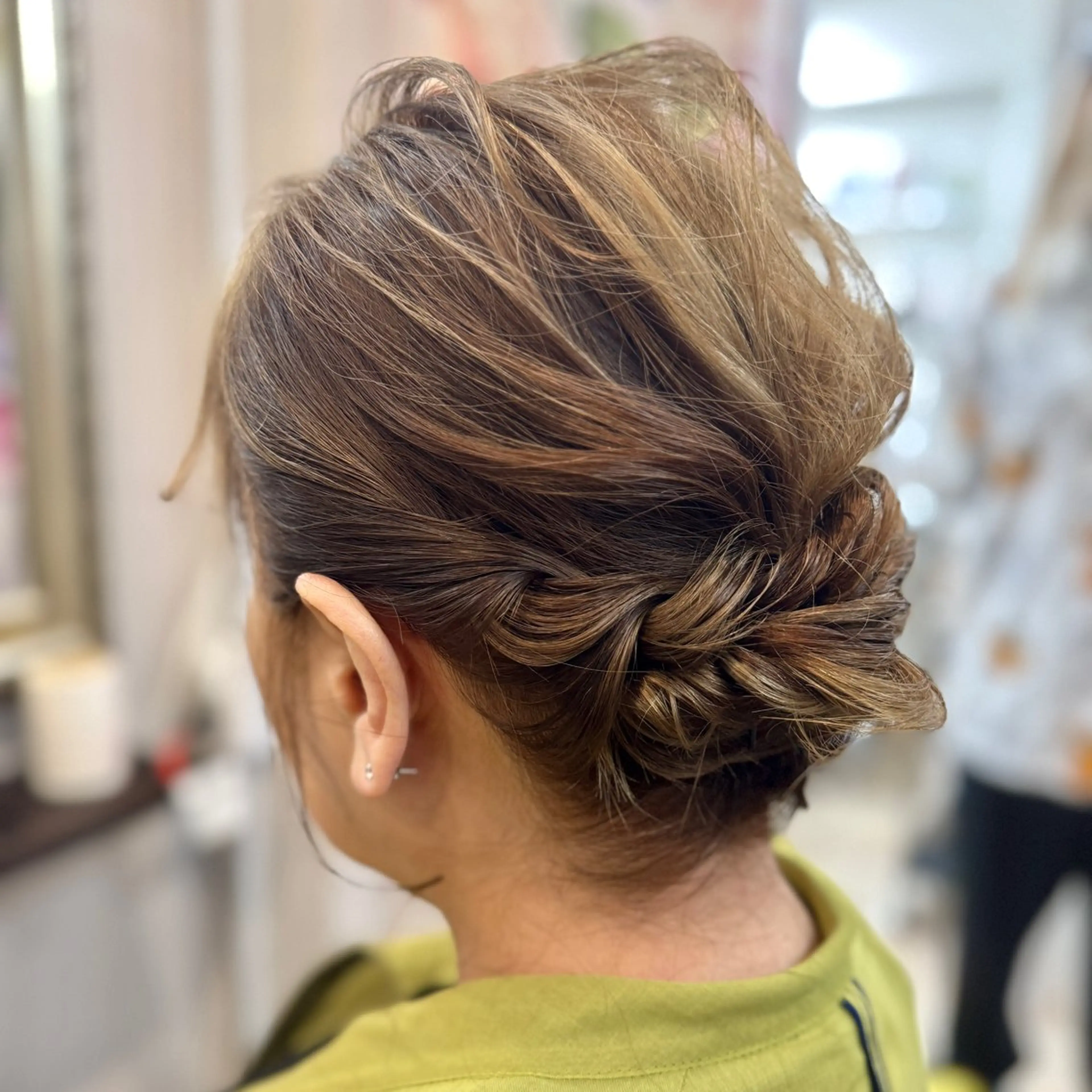 セミロング ヘアアレンジ nail＆eyelash　unjour所属・Unjour Kanaのヘアスタイル