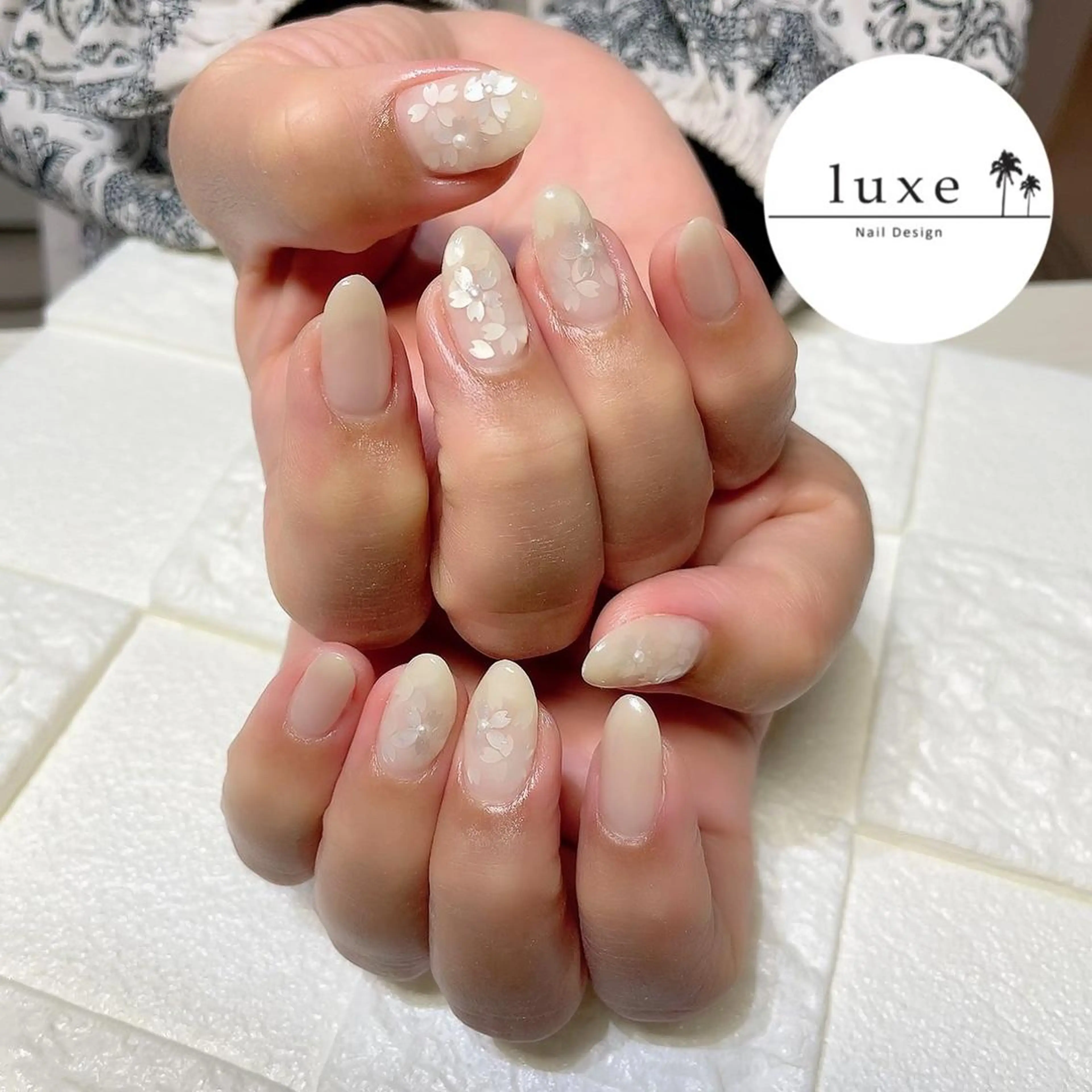 ネイル luxe NailDesignのネイルデザイン
