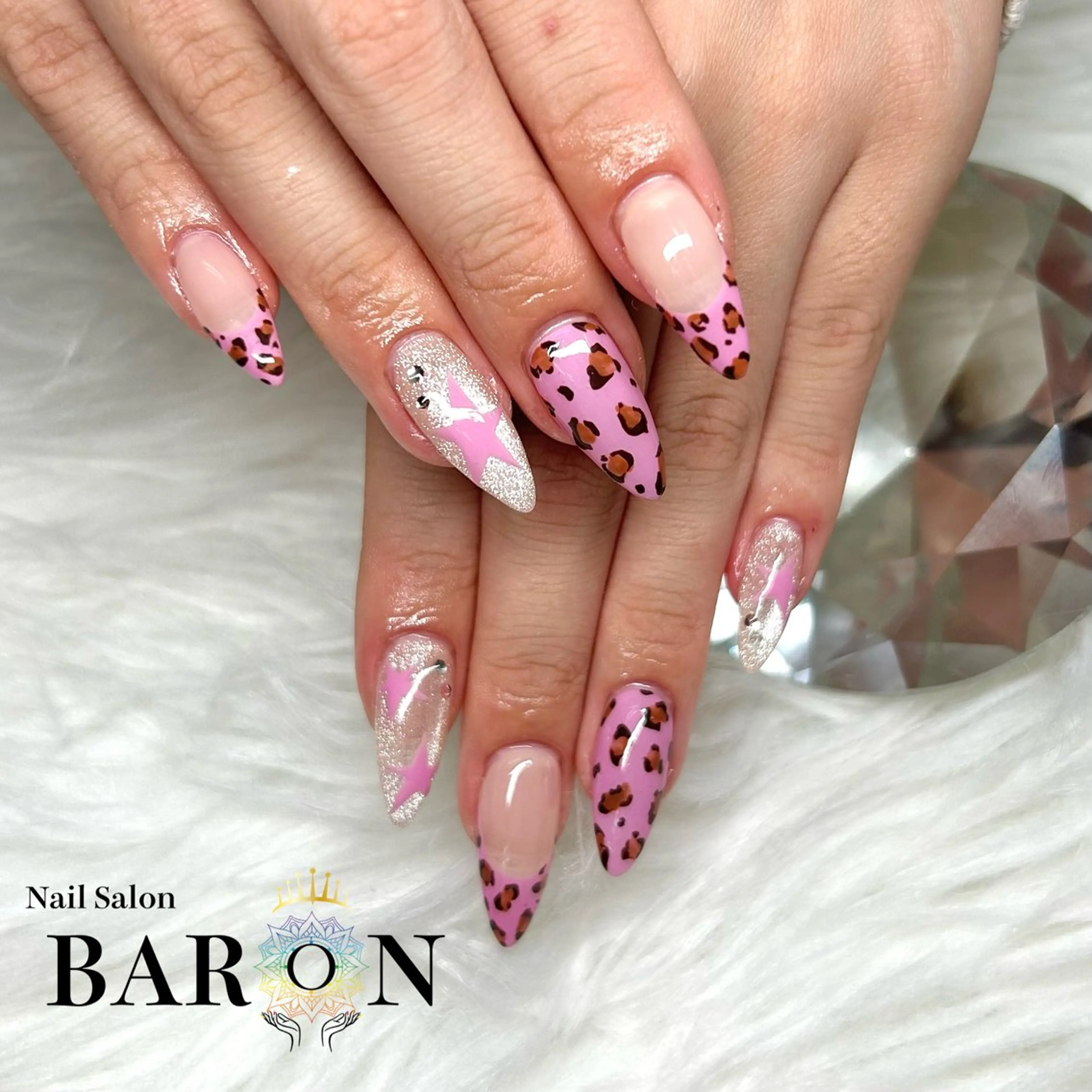 ネイル アニマル柄 ピンク ハンドネイル ♛︎BARON♛︎ SUMIRE.のネイルデザイン