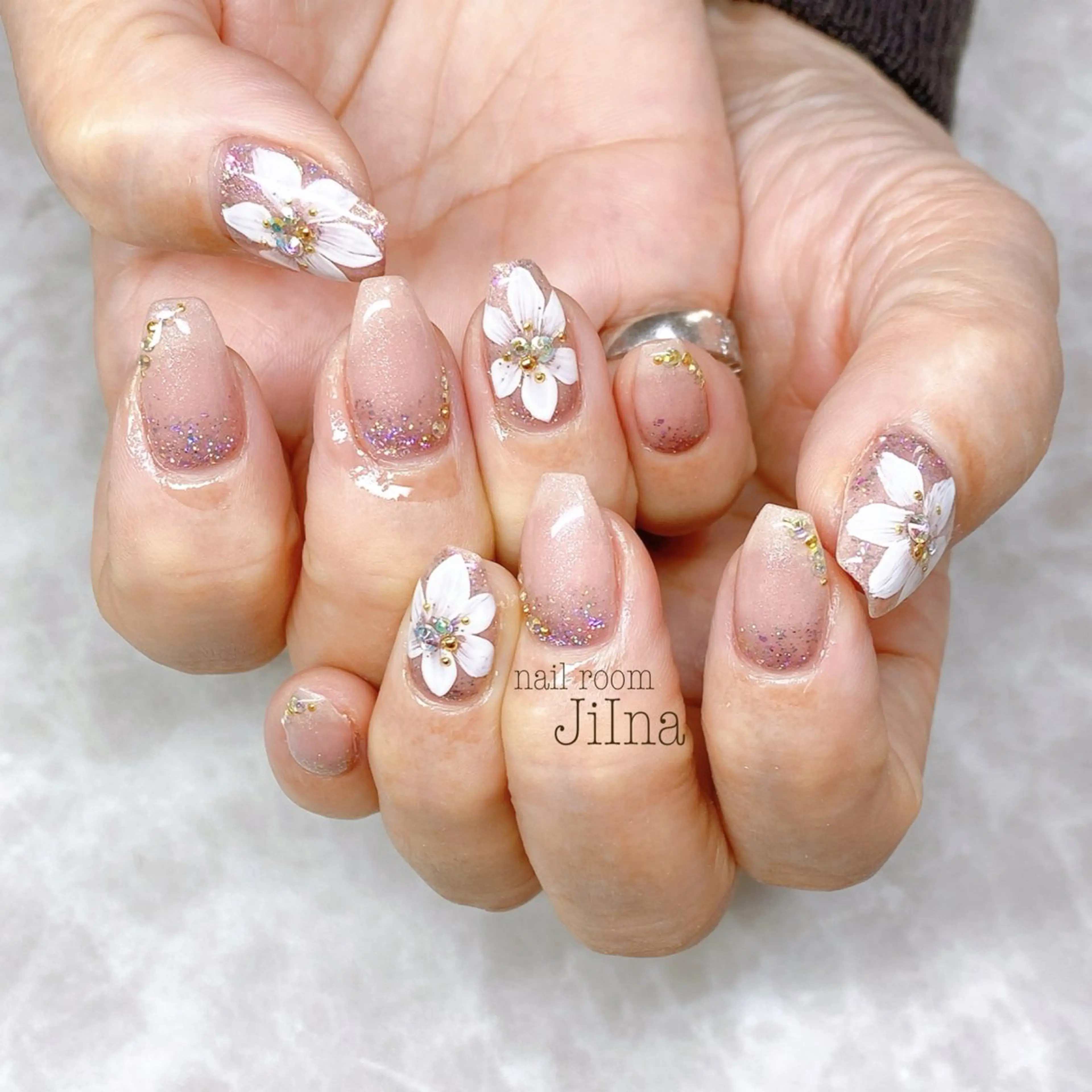 ネイル JiIna nailのネイルデザイン