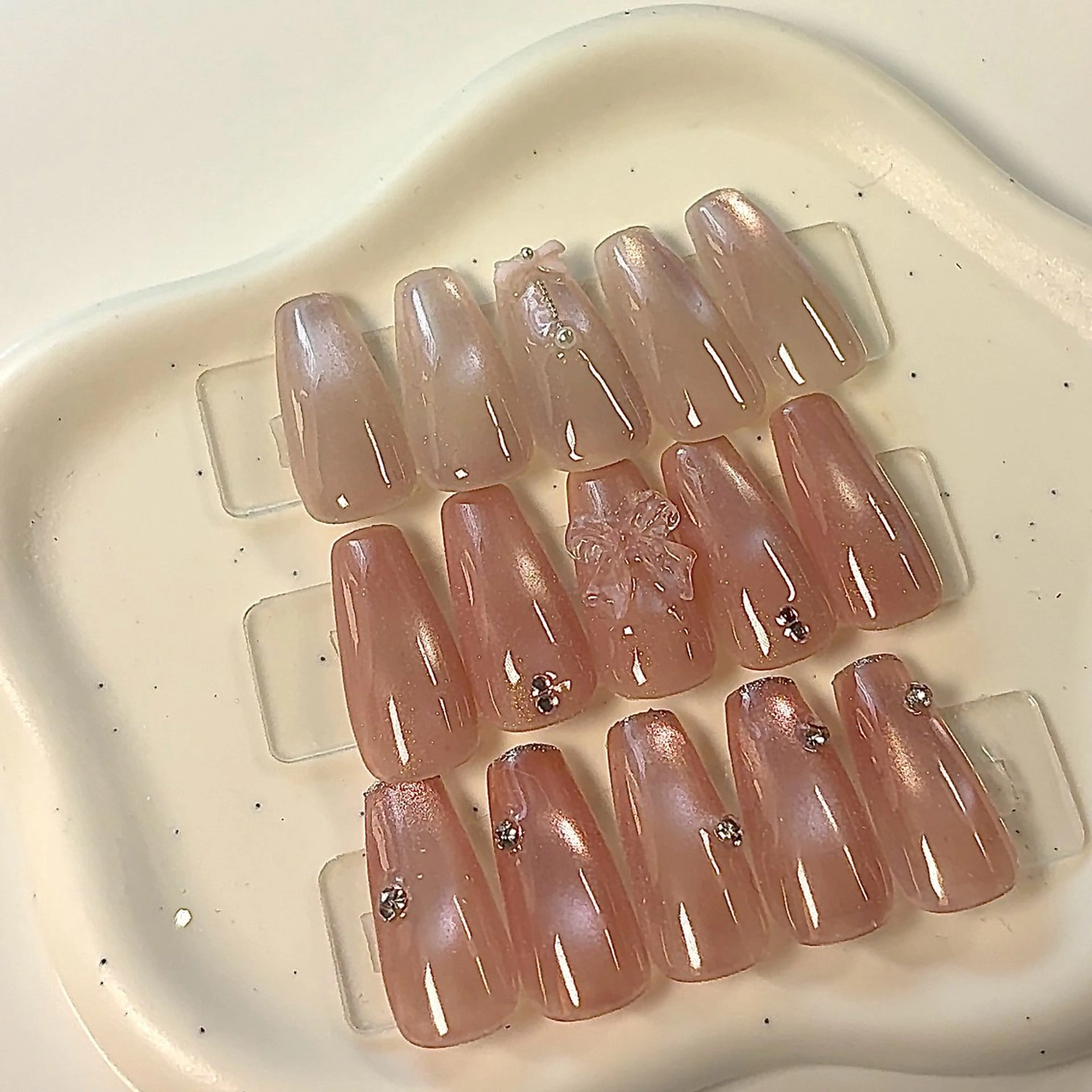 ネイル ハンドネイル cream nail salon所属・Crème Studioのネイルデザイン