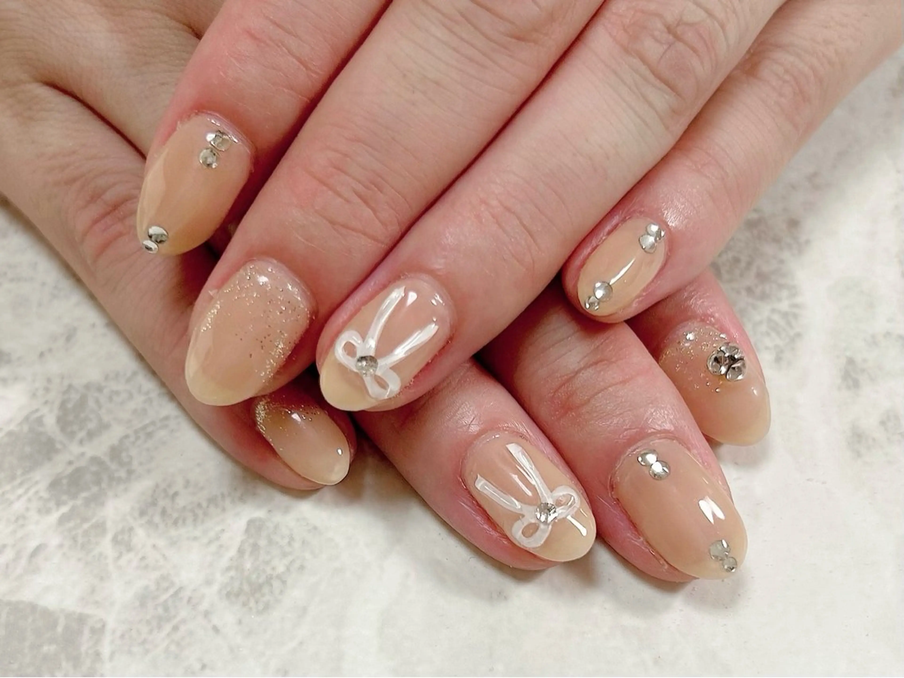 ネイル ハンドネイル an sucre baseのネイルデザイン