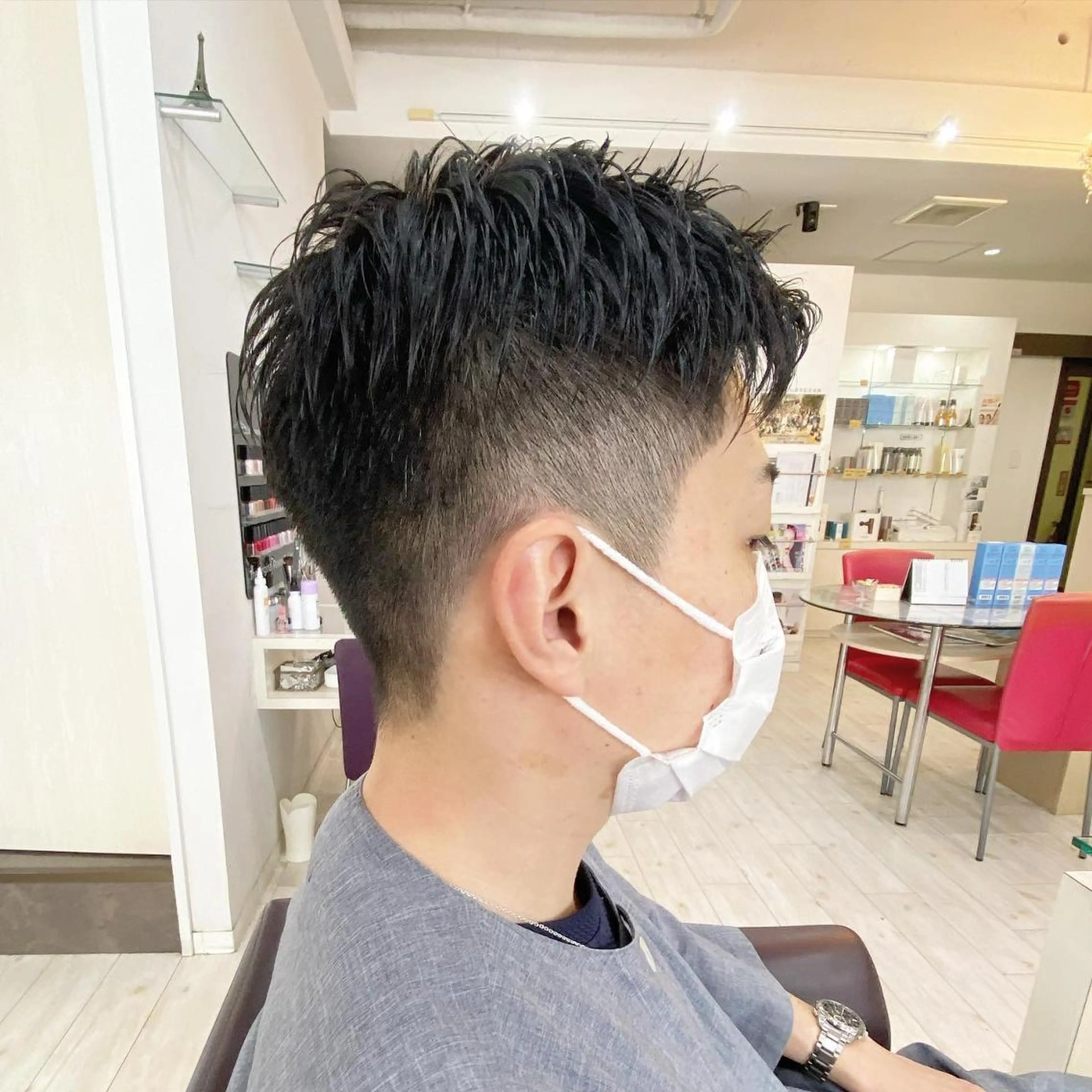 ショート カラー ショートボブ ボブ くびれヘア くせ毛 学生 favorite b Charmeのヘアスタイル