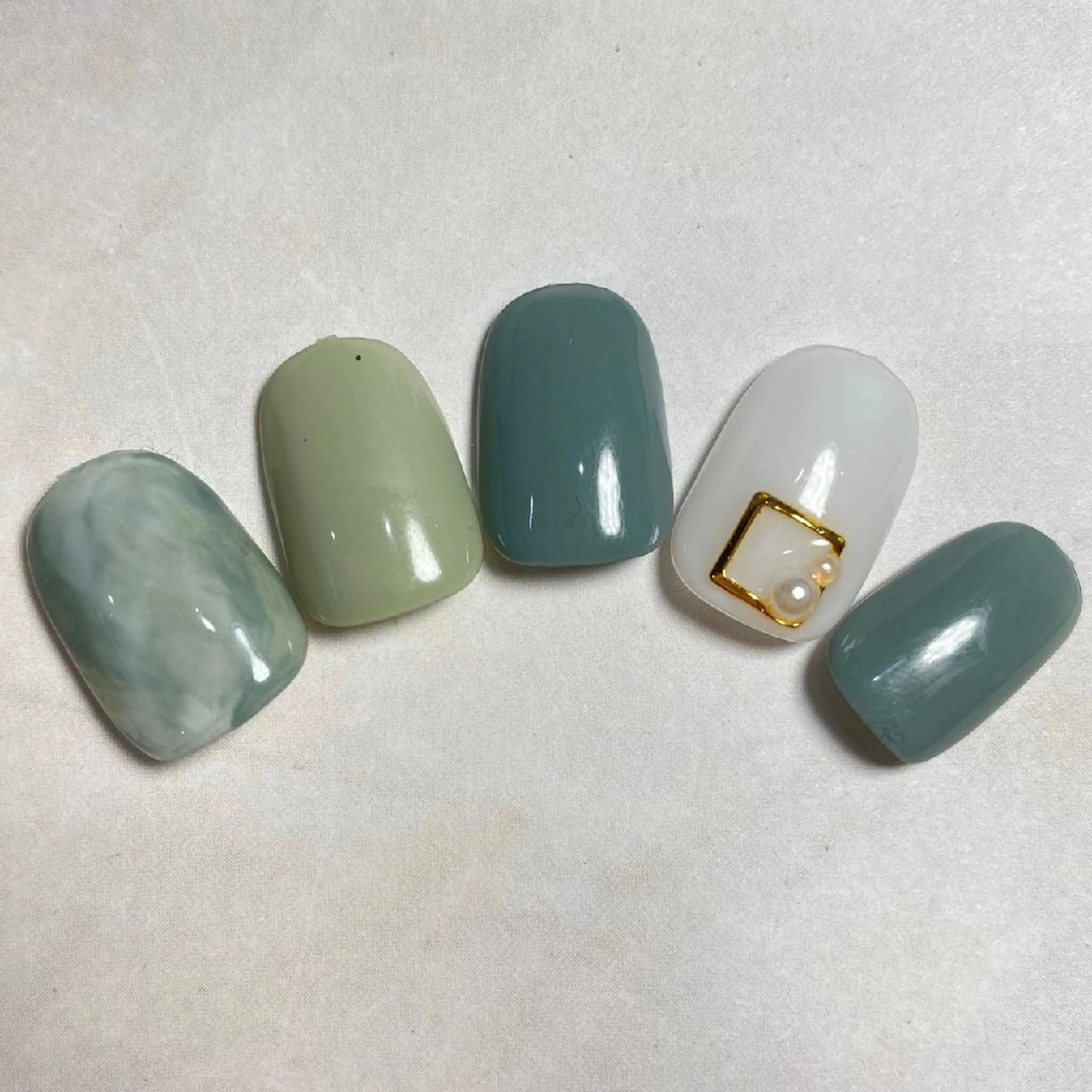 ネイル ハンドネイル Nail&eye Belire 新宿のネイルデザイン
