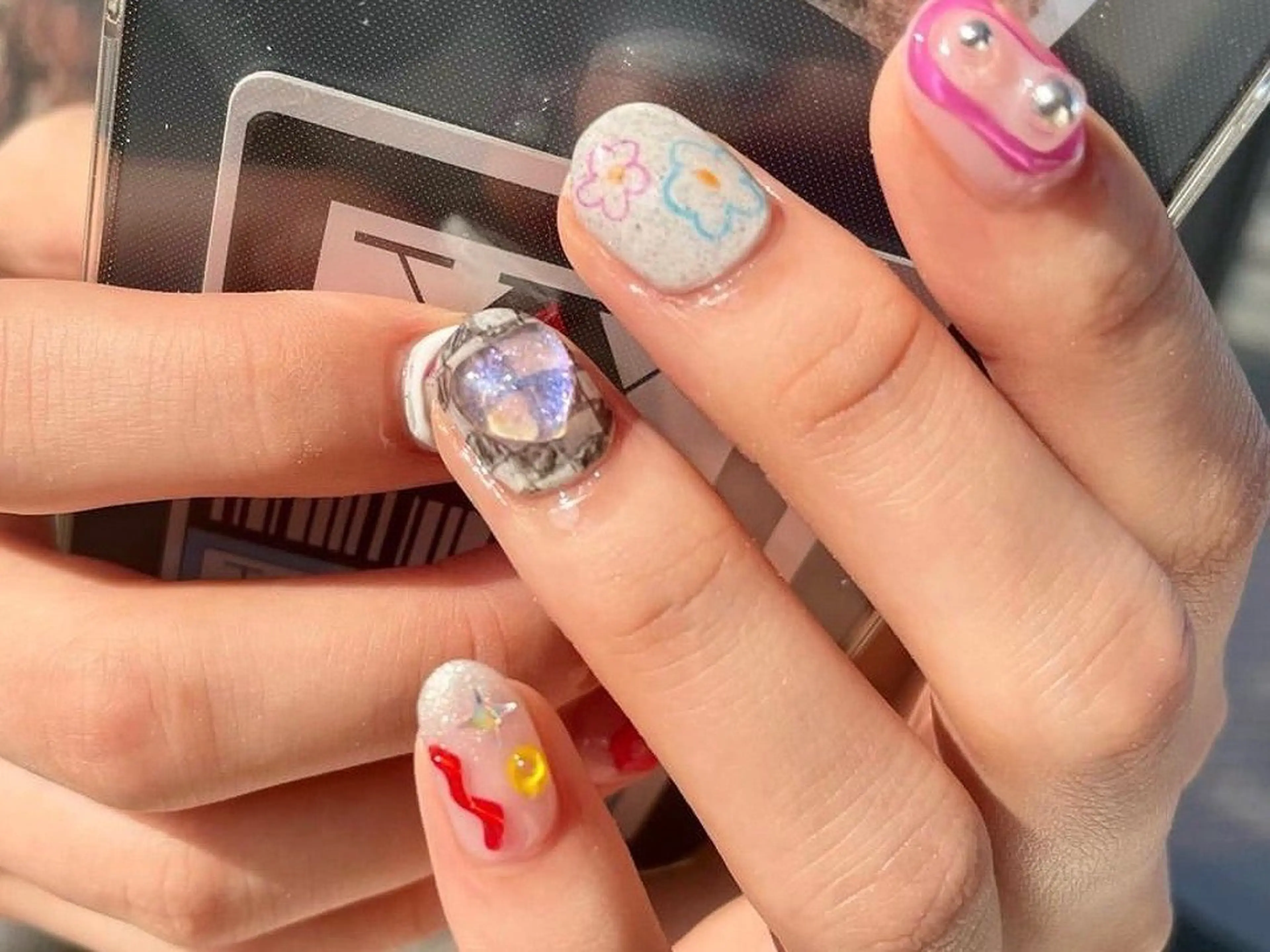 ショート m kaori𓃟のネイルデザイン