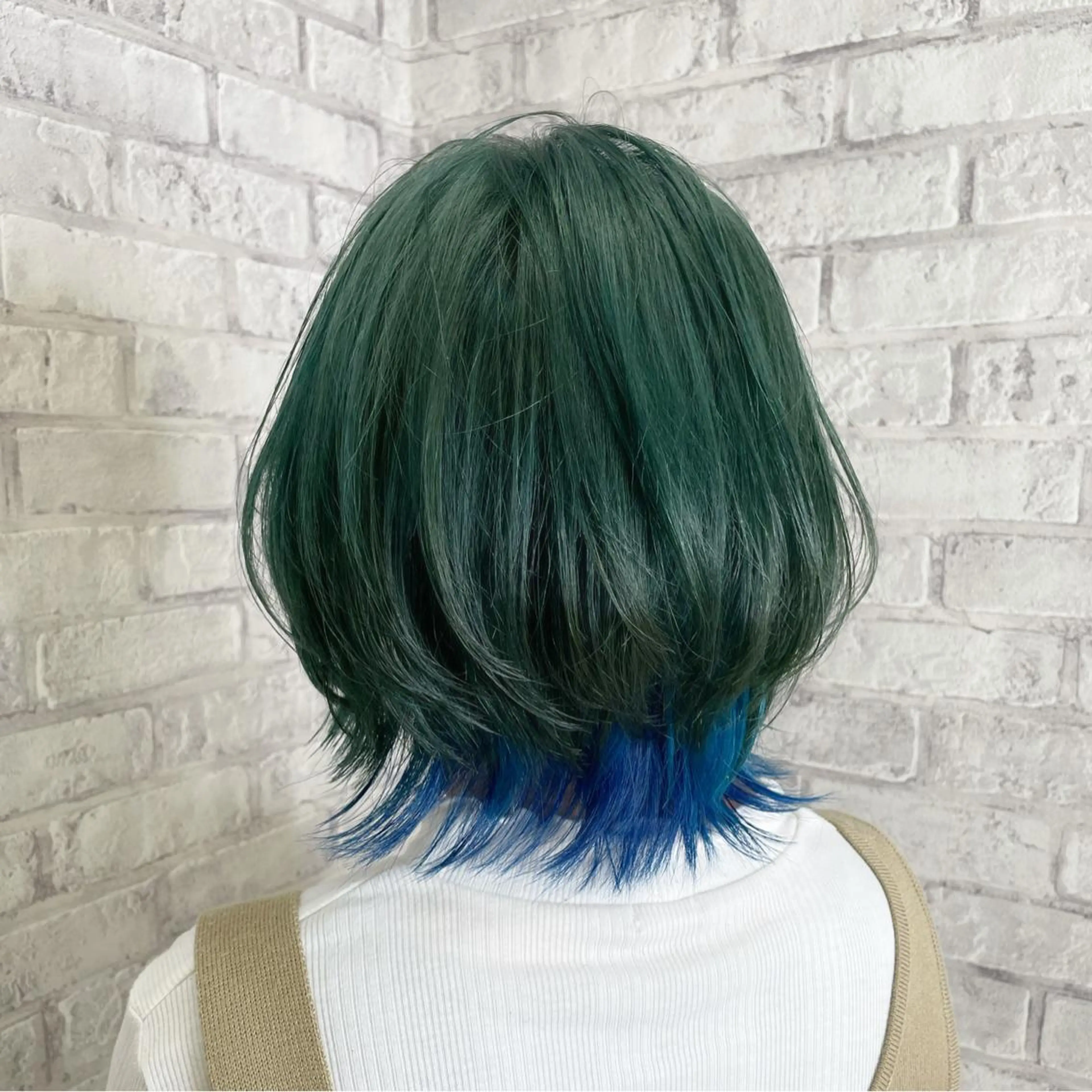 ショート カラー ヘアアレンジ ブリーチ ボブ ショートヘア ウルフカット カット ヘアカラー トリートメント 秋山 幸太のヘアスタイル