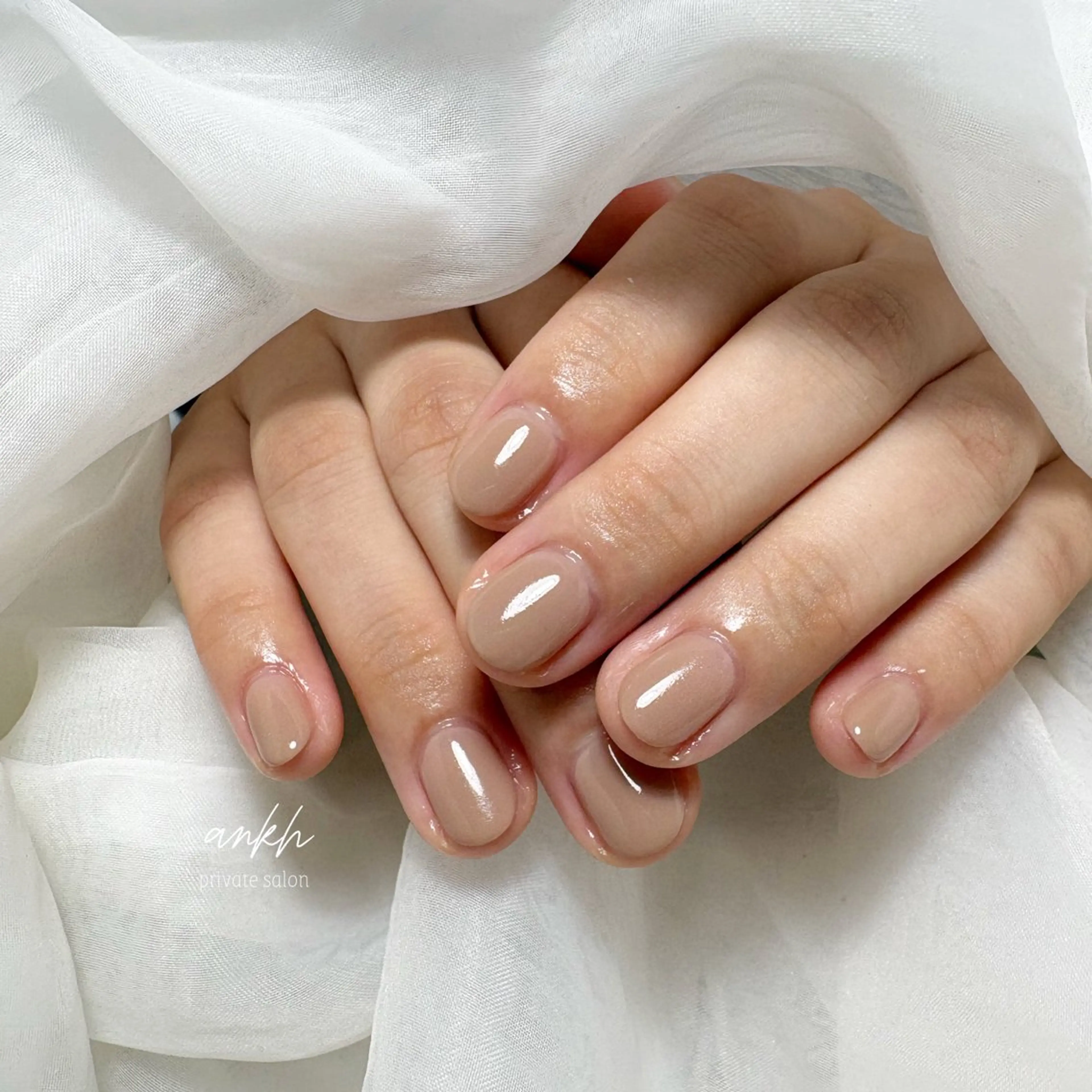 ネイル オフィスネイル ワンカラーネイル シンプルネイル ankh. Minaのネイルデザイン