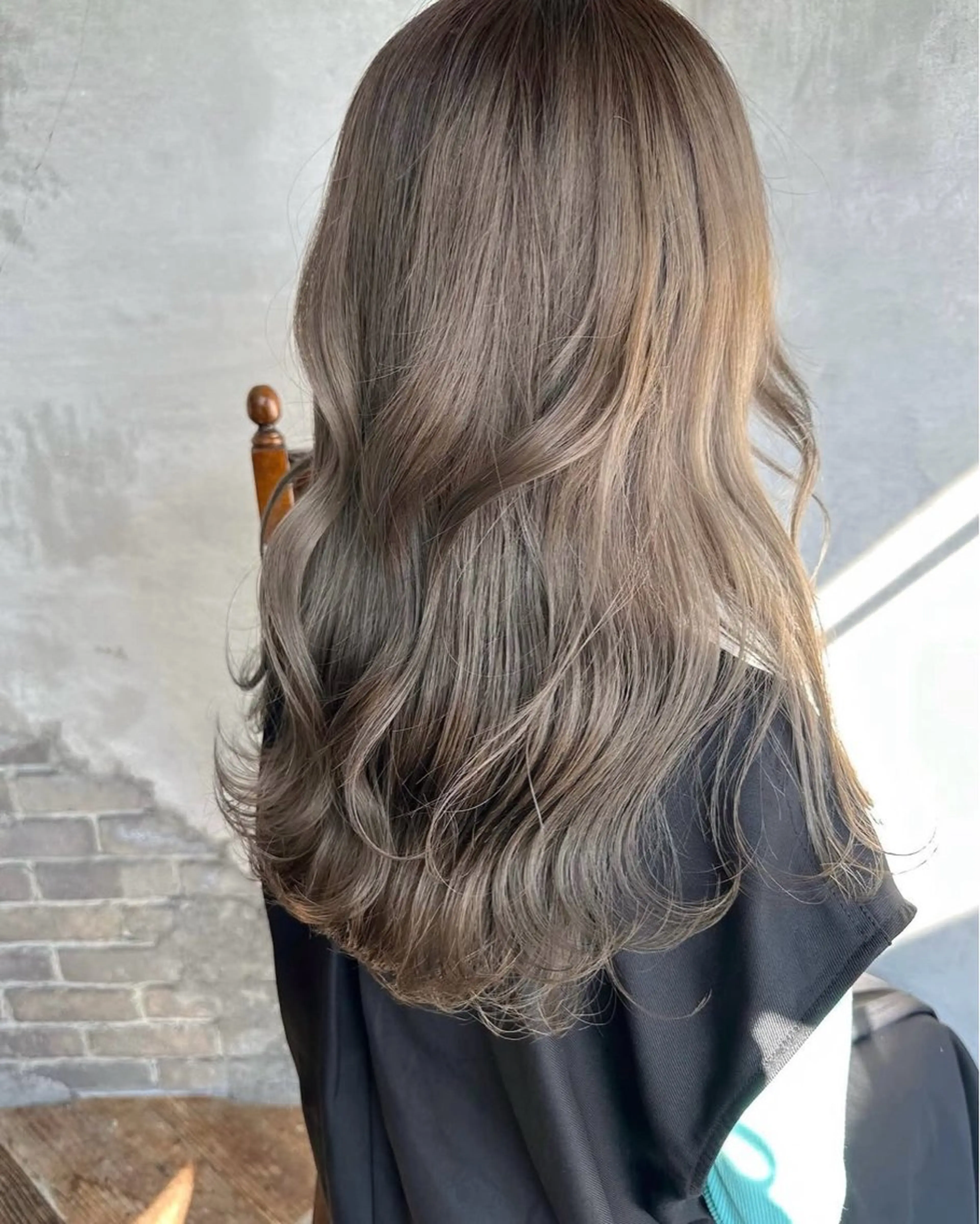 ロング ヘアカラー Chlan所属・石井 みいみのヘアスタイル