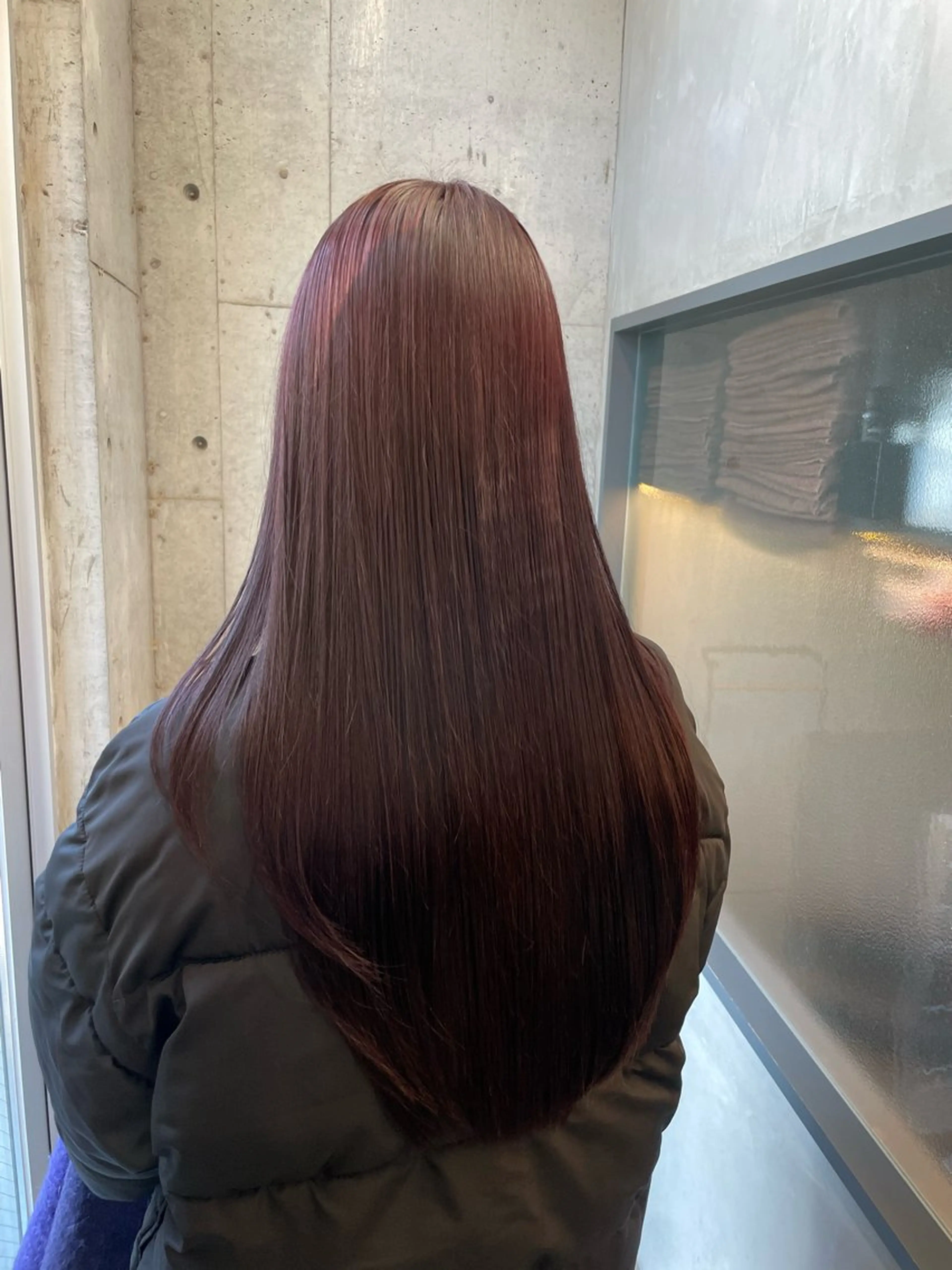 ロング カラー ボルドーカラー カット ヘアカラー トリートメント トレンドカラー🥣／ ヘアアレンジ✩.*˚のヘアスタイル