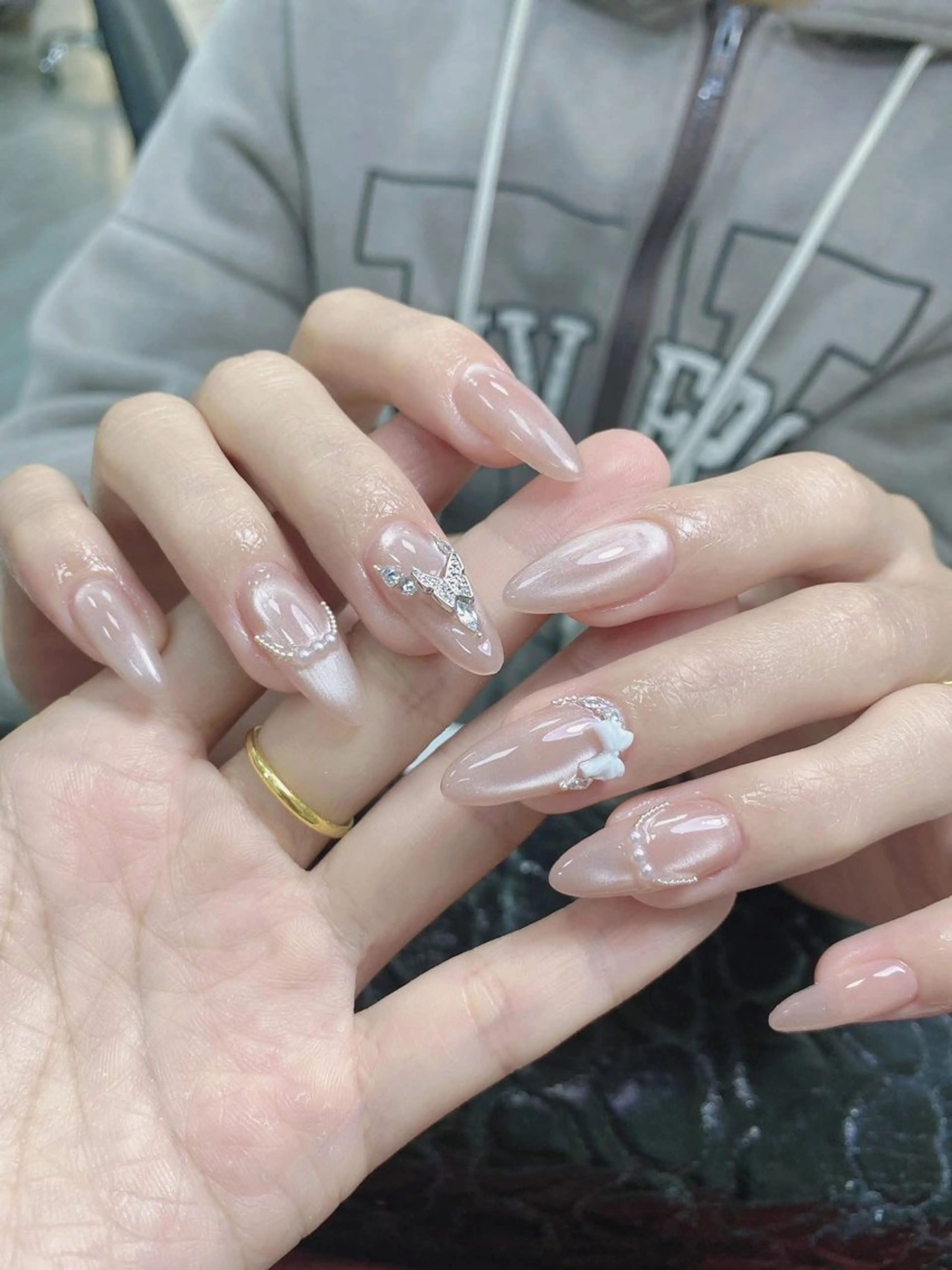 ネイル ハンドネイル Ribbonnail staffのネイルデザイン