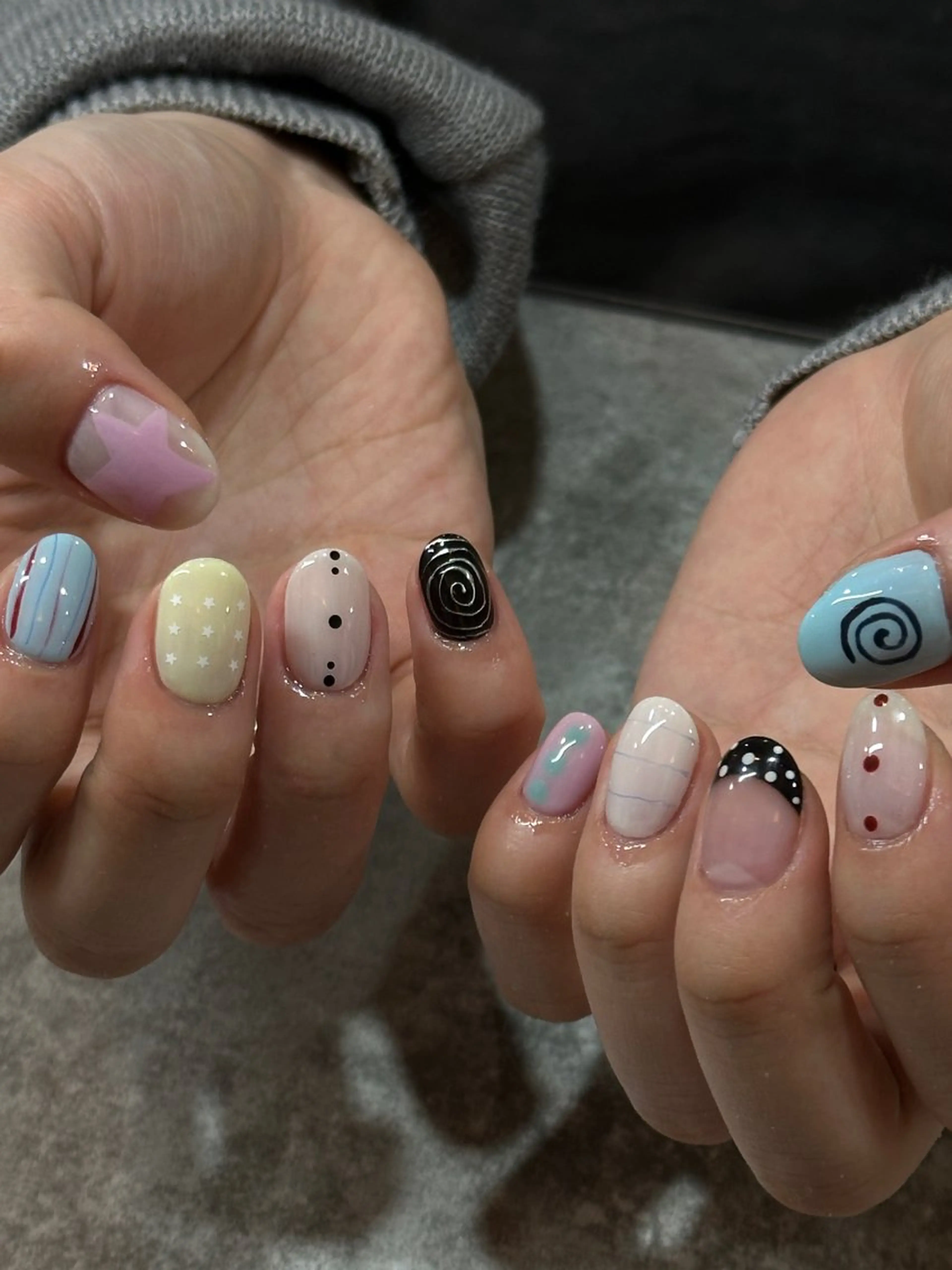 ネイル ニュアンスネイル tiffin Hiroeのネイルデザイン