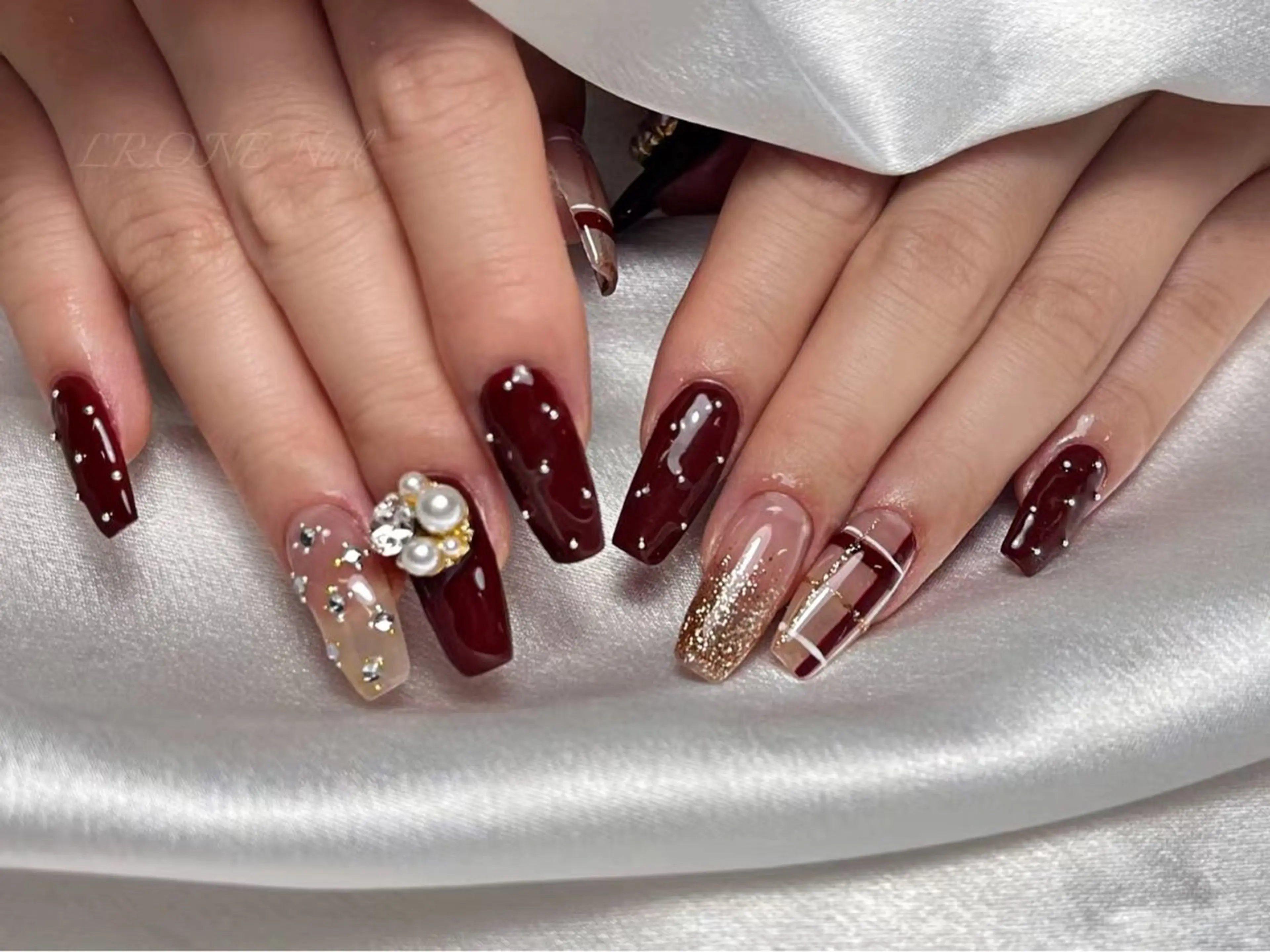 ネイル ハンドネイル LR.ONE ヨウのネイルデザイン