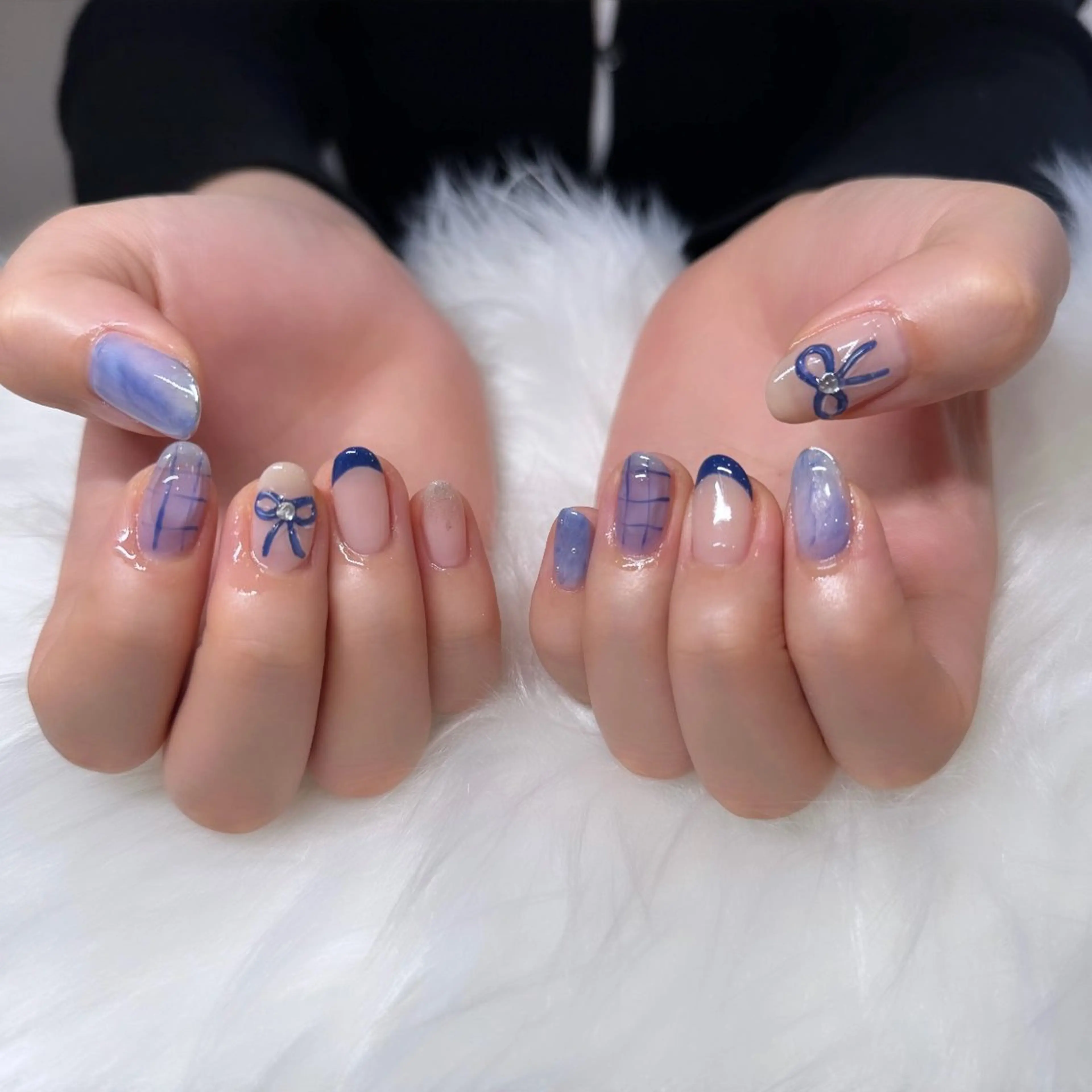 ネイル Laula🤍 ayakaのネイルデザイン