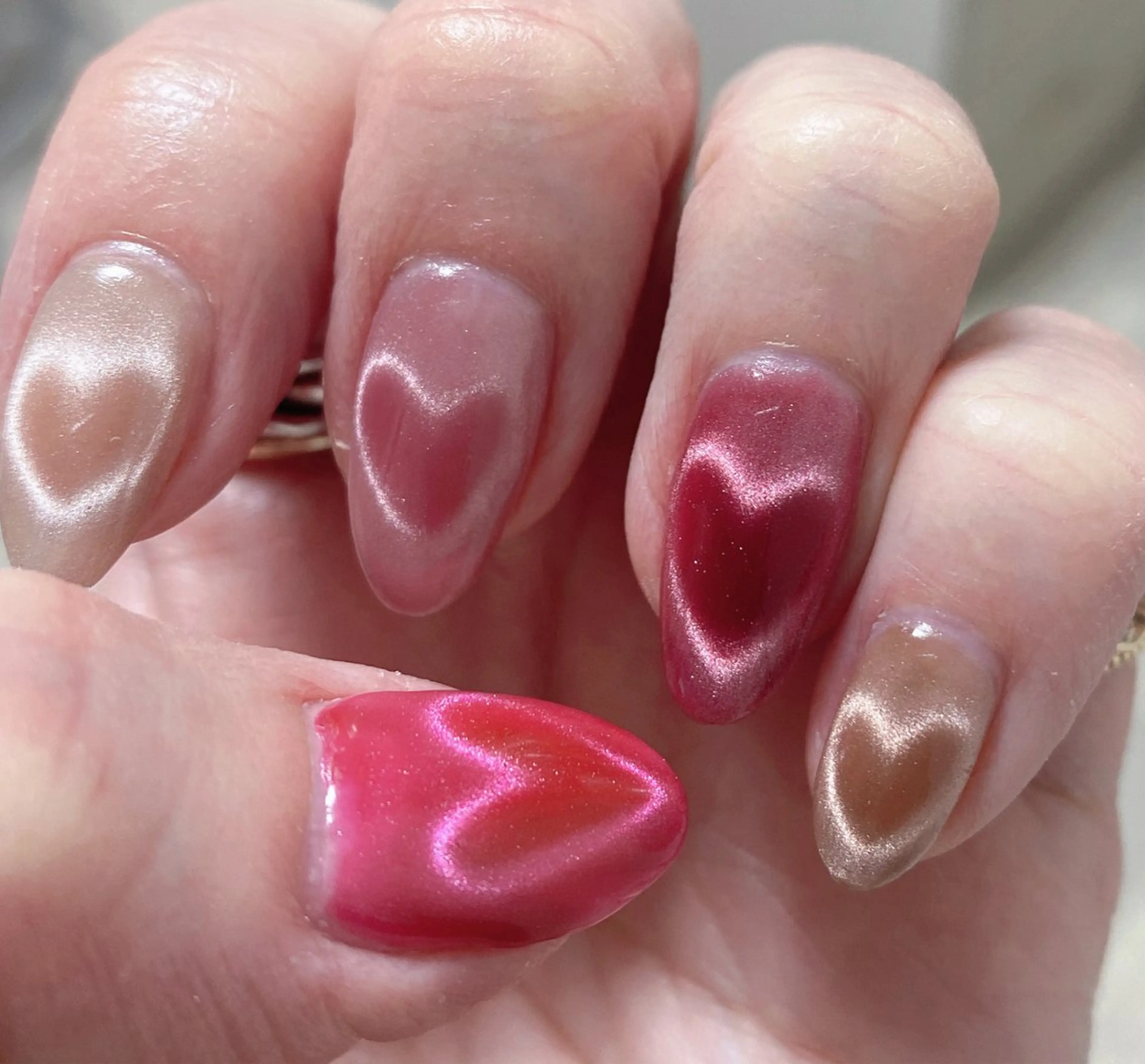 ネイル ハート マグネットネイル MYU Nails所属・MYU Nailsのネイルデザイン