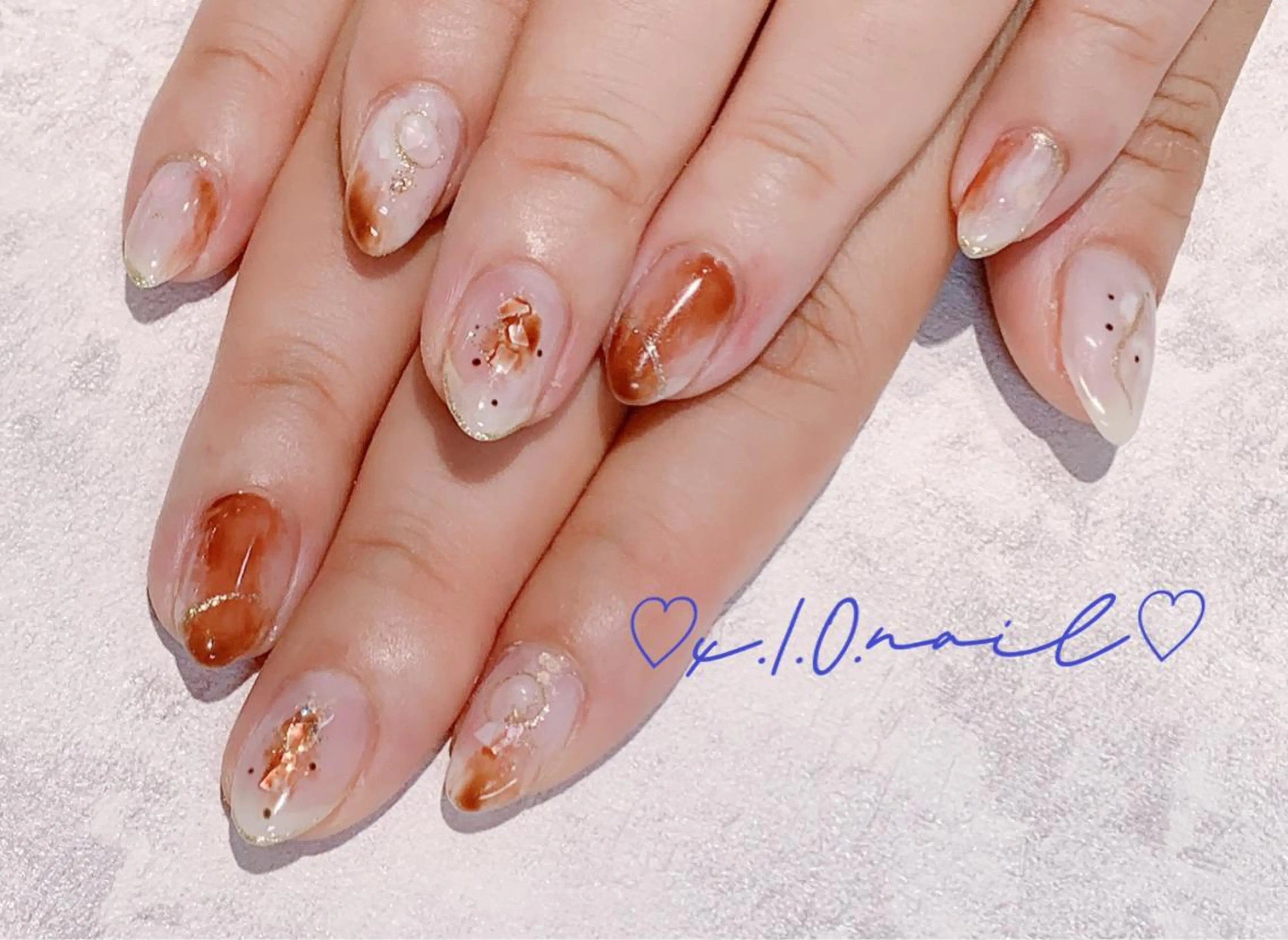 ネイル アニマル柄 アートネイル ニュアンスネイル ネイルチップ ハンドネイル x.1.0.nail ♡Cのネイルデザイン