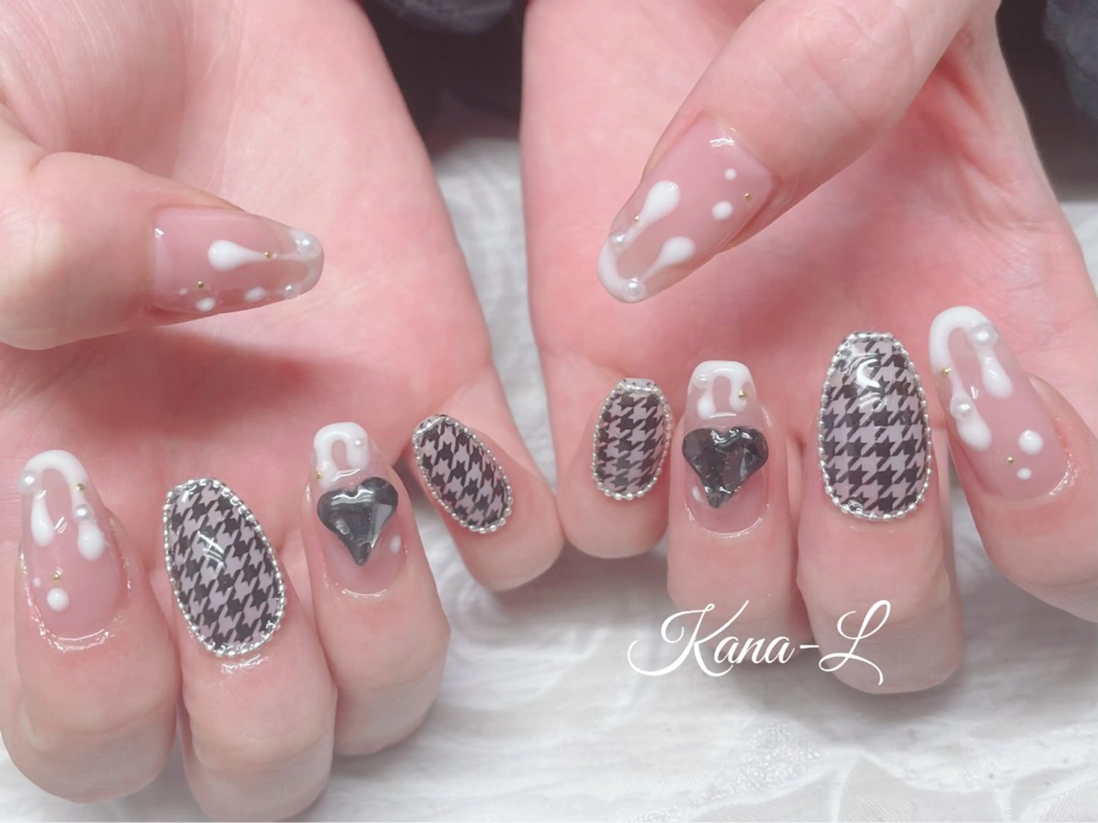 ネイル ジェルネイル ハート 韓国ネイル パラジェル バレンタイン 芦辺 香奈のネイルデザイン