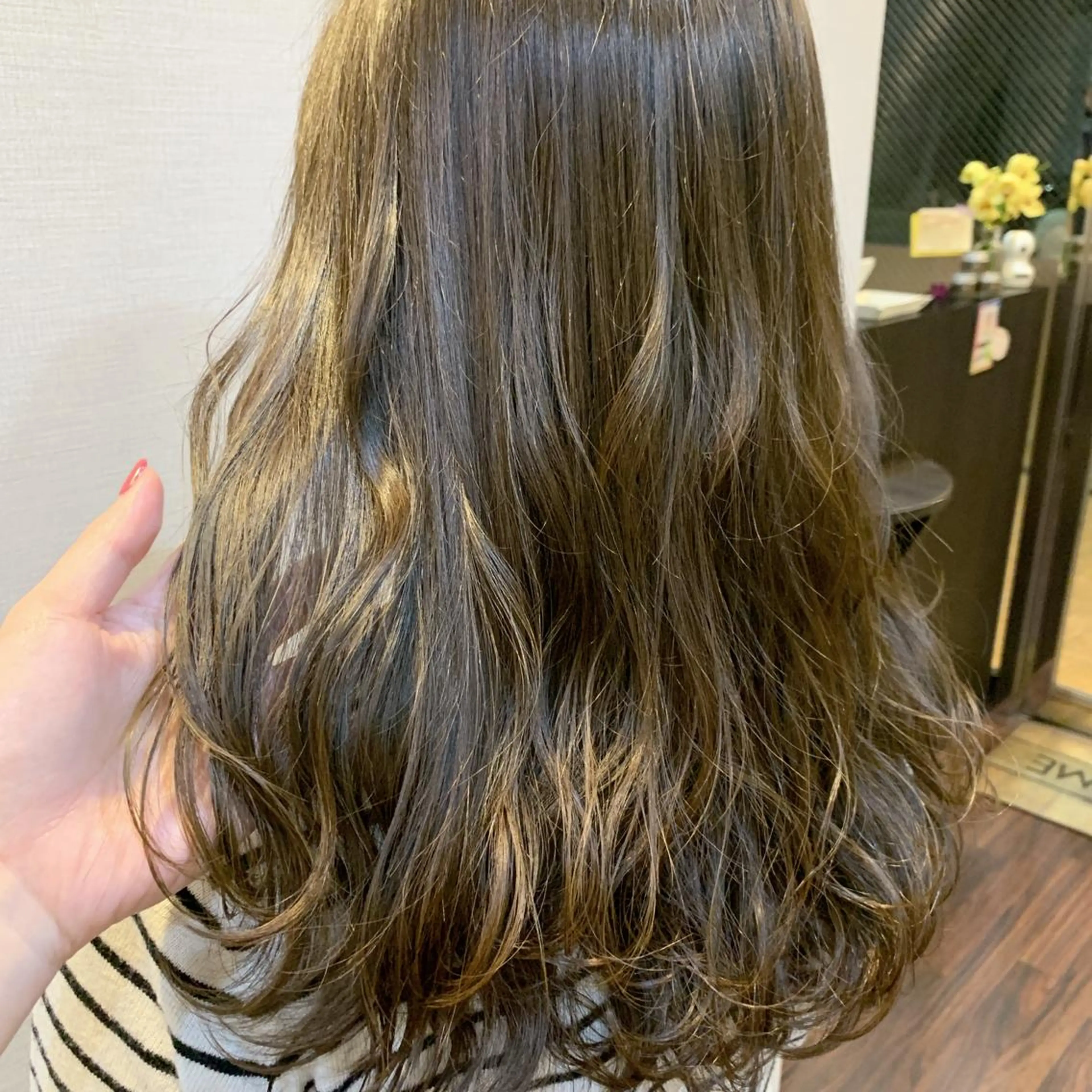 ロング カラー HairDesign Azurのヘアスタイル